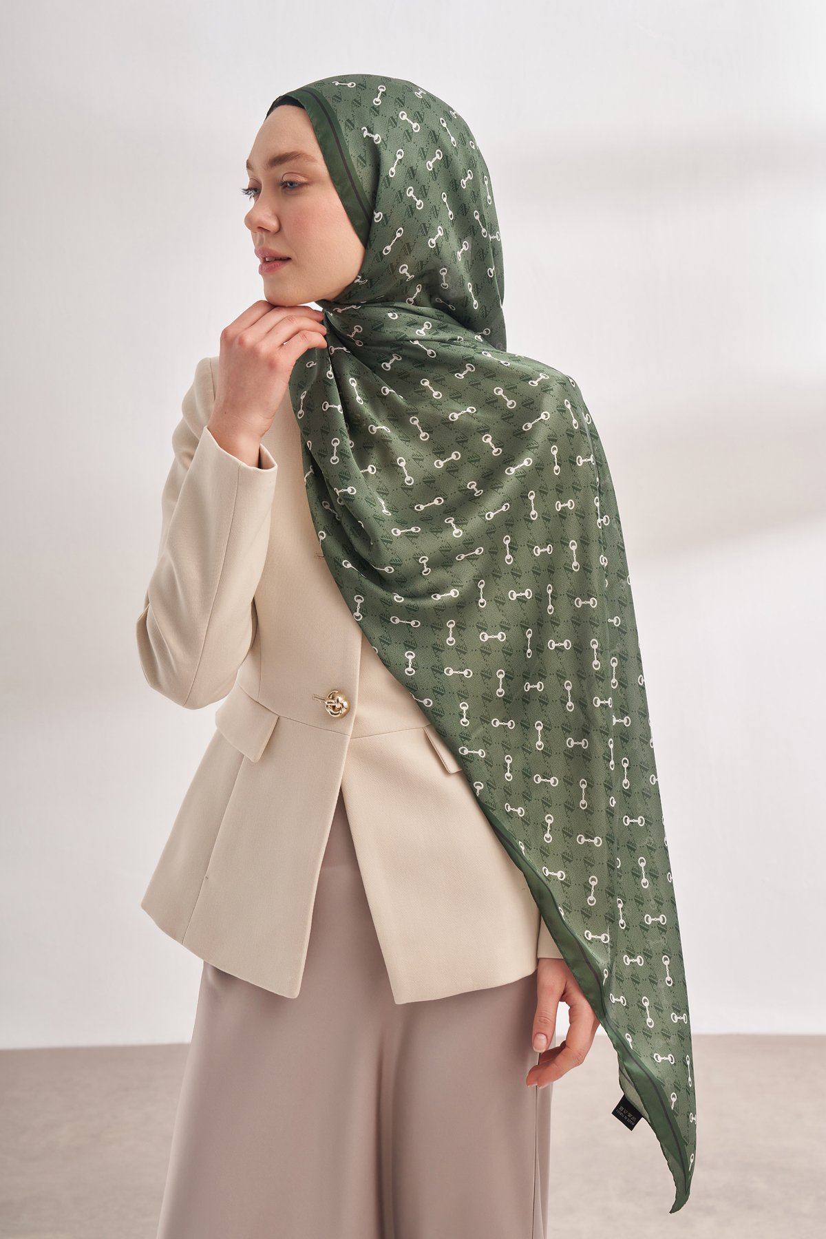 İTHAL VUAL MONOGRAM DESEN ŞAL - HAKİ