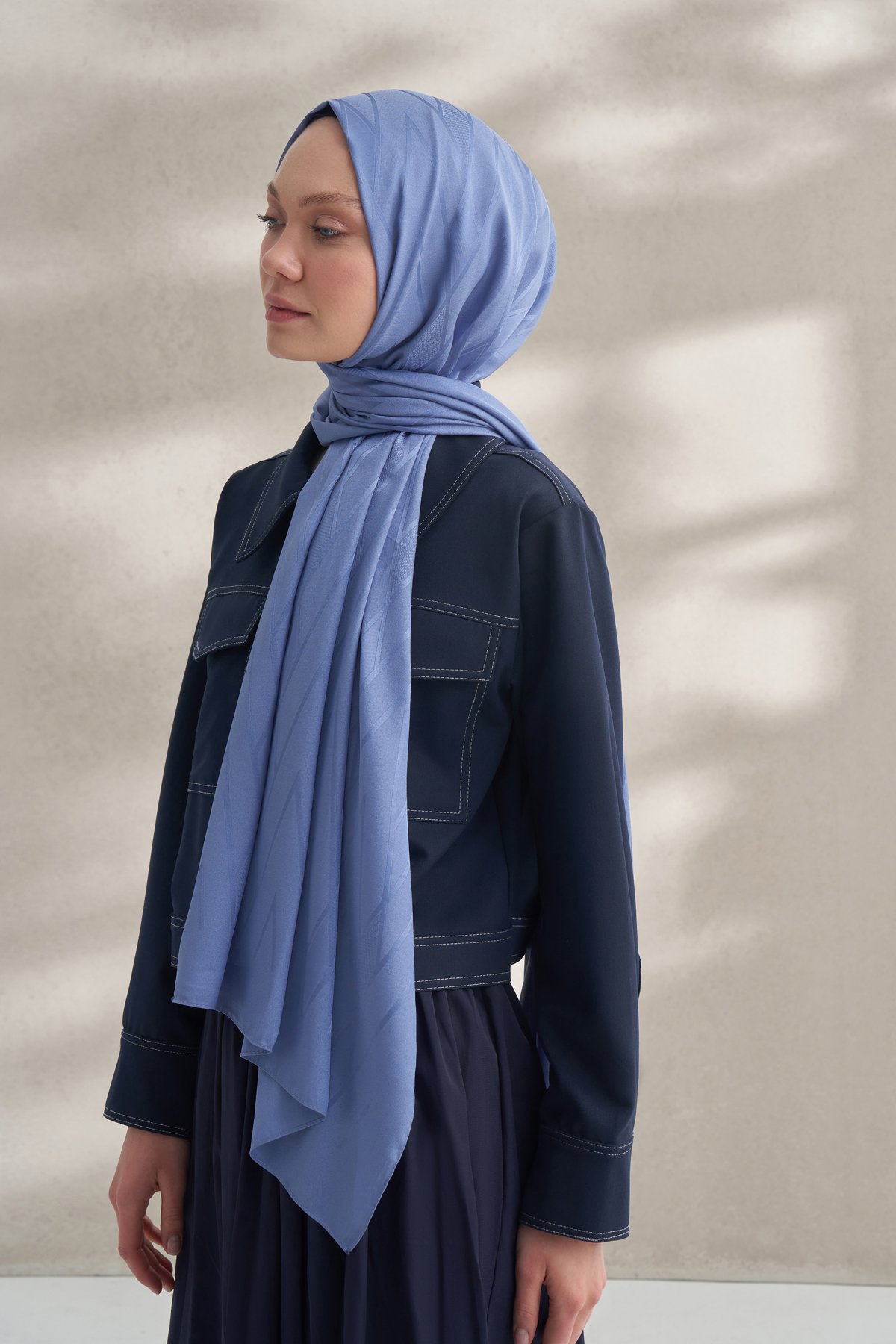 KREP JAKAR PRİZMA DESEN ŞAL -  İNDİGO