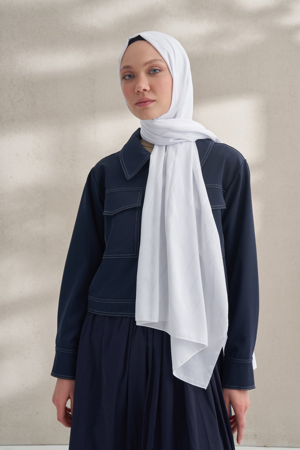 KREP JAKAR PRİZMA DESEN ŞAL -  KIRIK BEYAZ