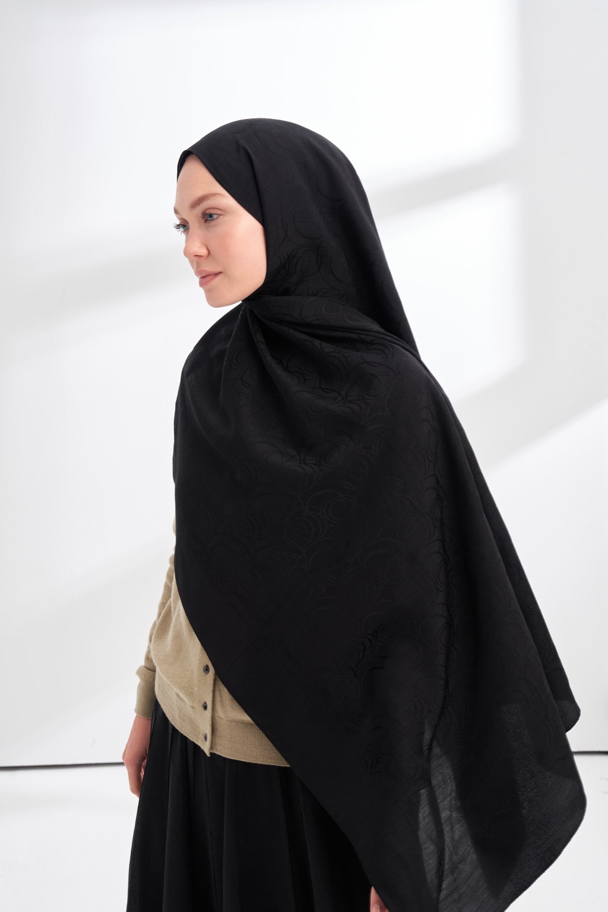 LIORA DESEN FLOŞ PAMUK ŞAL - SİYAH