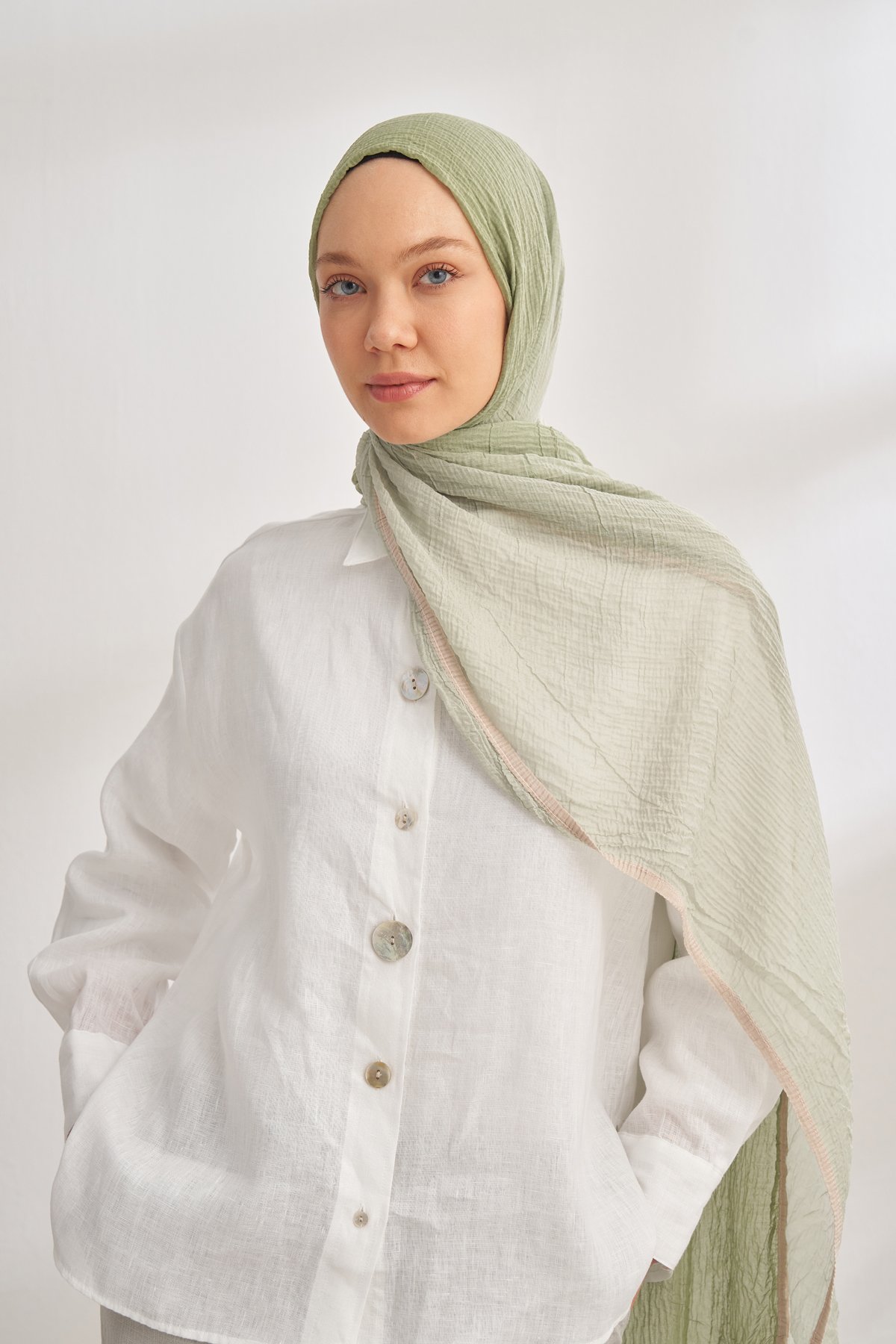 MÜSLİN DEGRADE BİYELİ ŞAL - KETEN YEŞİLİ - ÇAĞLA YEŞİLİ