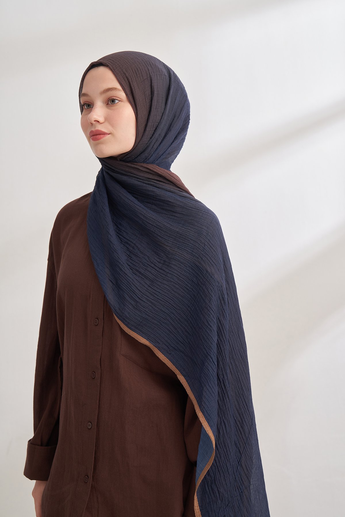 MÜSLİN DEGRADE BİYELİ ŞAL - LACİVERT - KAHVE