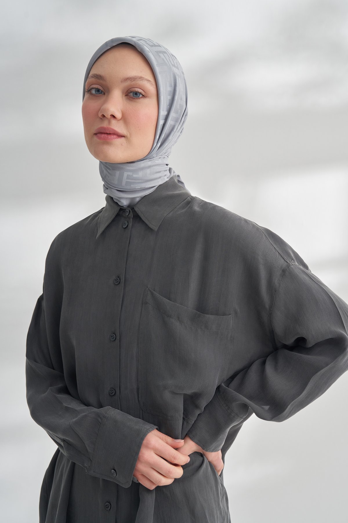 NANYA JAKAR T DESEN EŞARP - GRİ