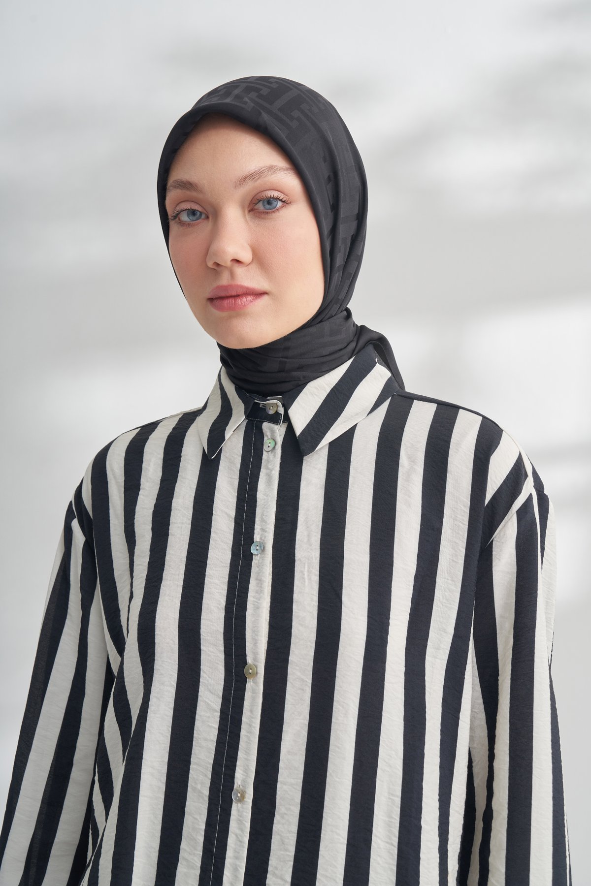 NANYA JAKAR T DESEN EŞARP - SİYAH