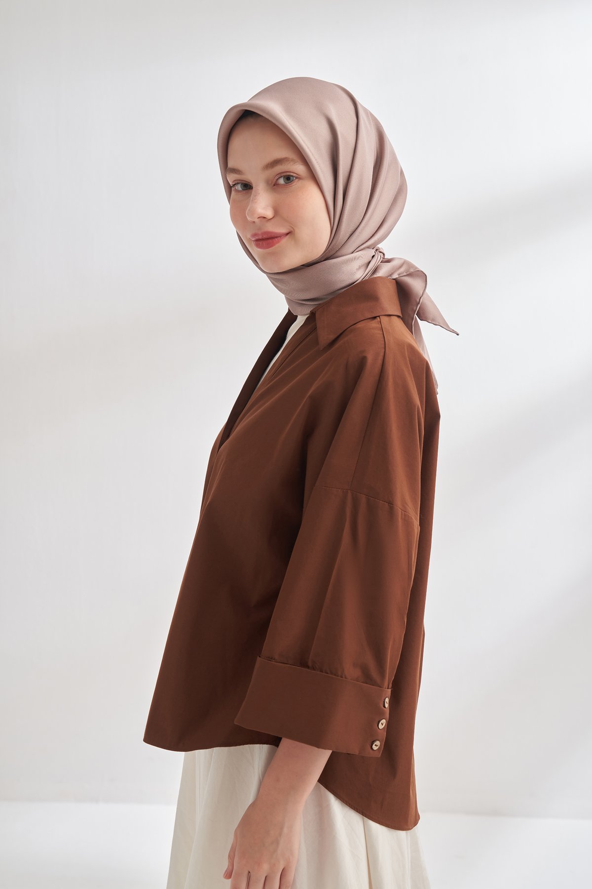 PREMIUM TWILL İPEK EŞARP - VİZON