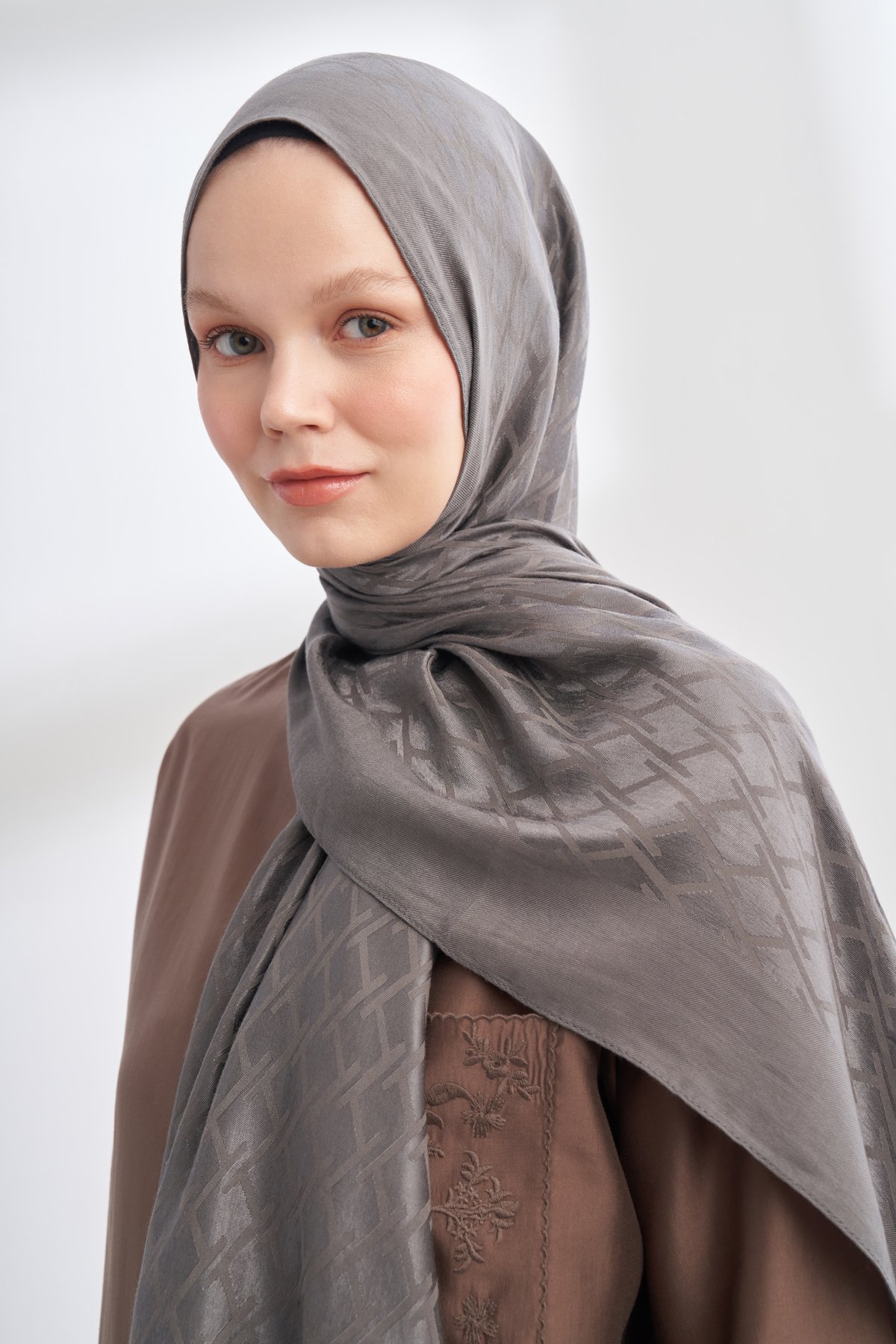 SOLEA JAKAR NORA DESEN ŞAL - FÜME