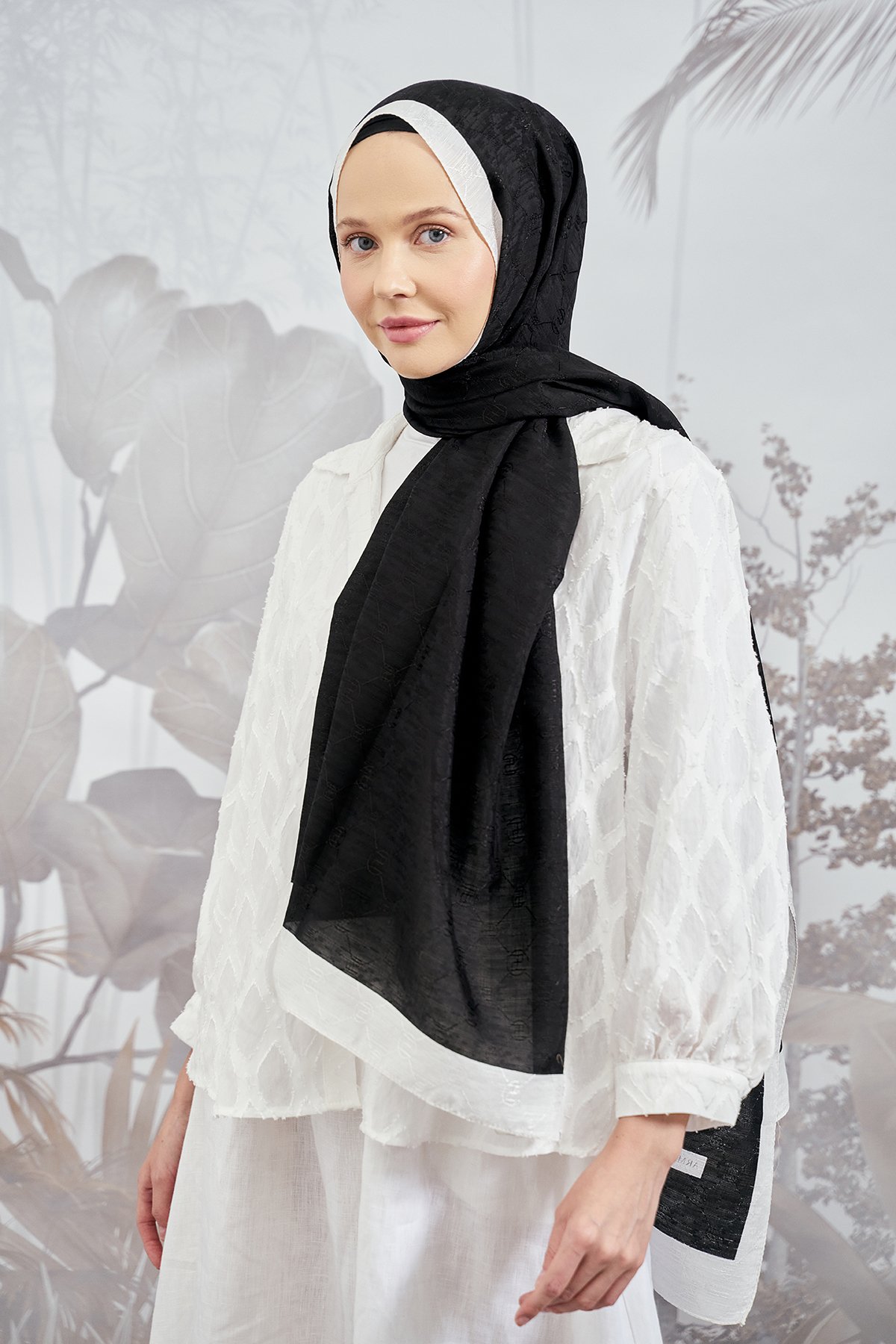 ZİNCİR MONOGRAM ŞAL - SİYAH