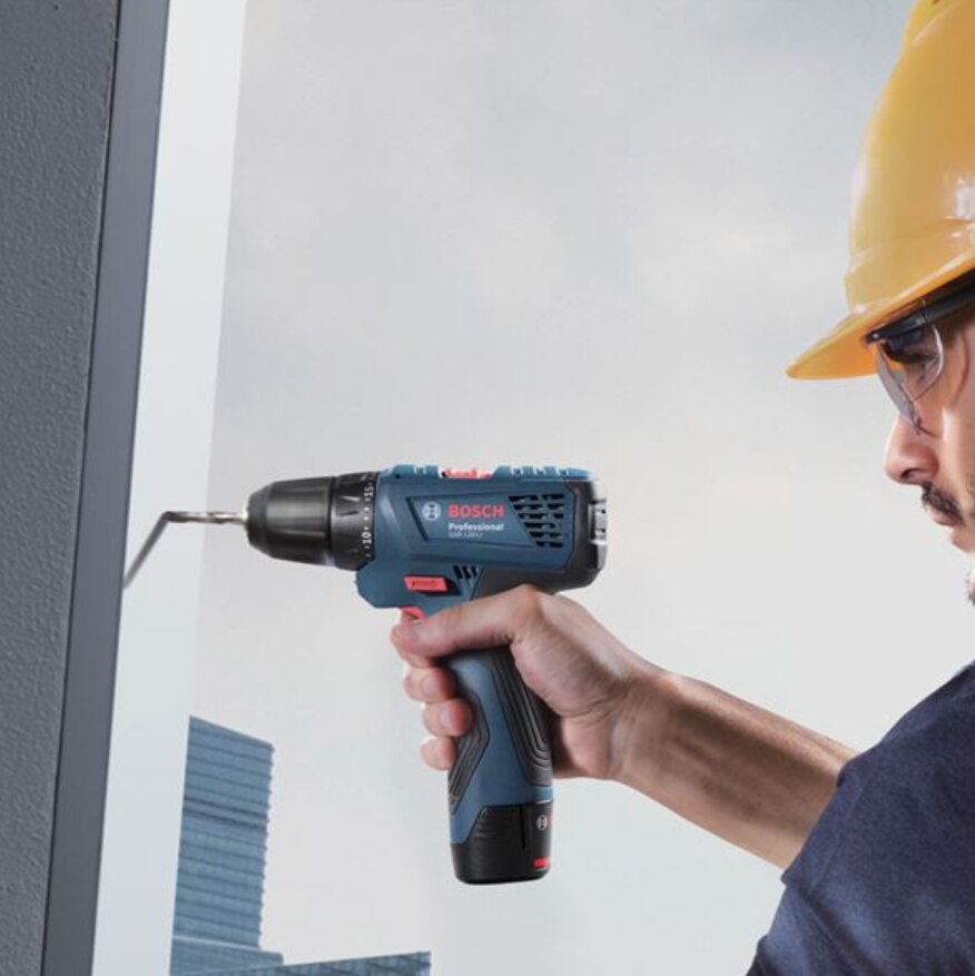 Vidalama ÇeşitleriBOSCHBosch Professional GSR 120-LI 2x2.0Ah Çift Akülü Vidalama Makinesi - 06019G8000