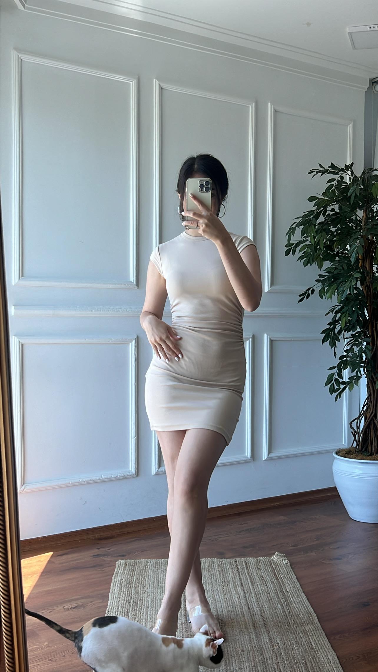 Büzgülü Oturan Mini Elbise 91114 Açık Bej