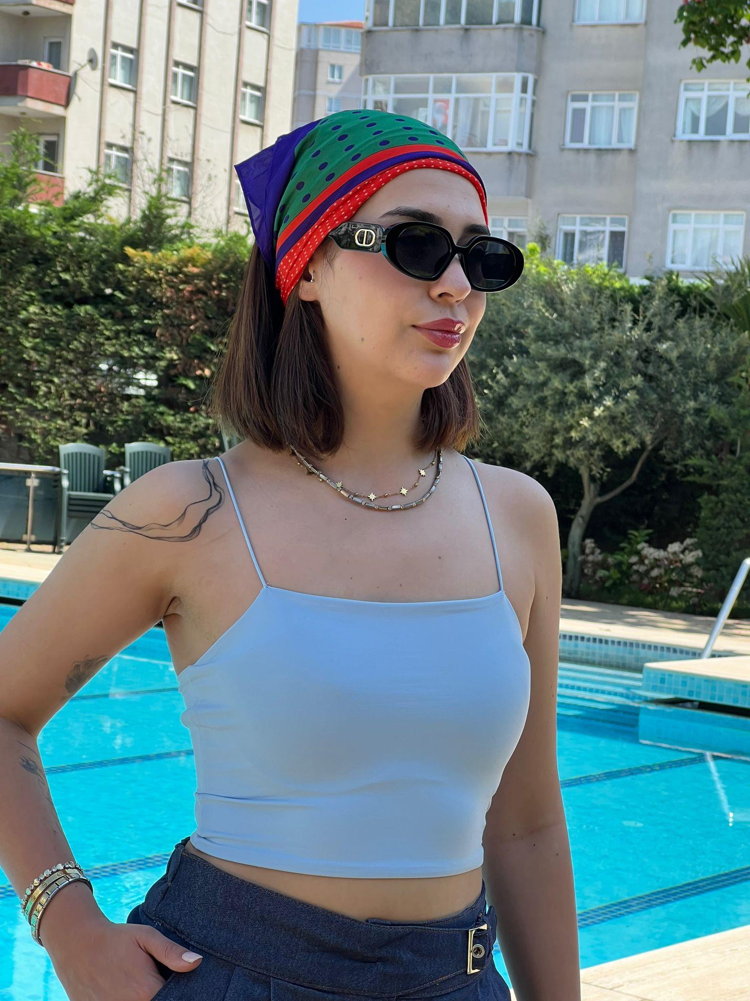 Crop Top 24049 Bebe Mavisi