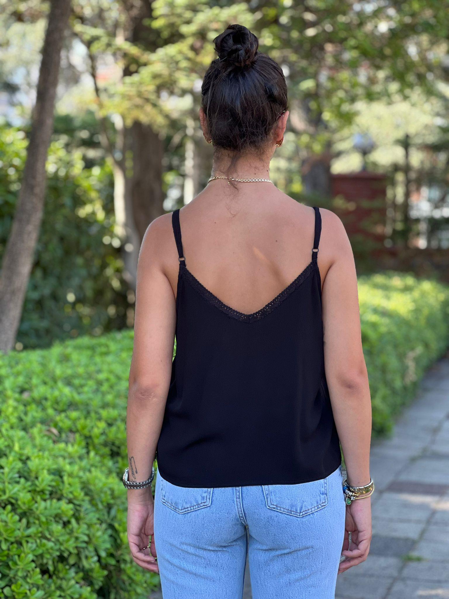 Dantel Detaylı İp Askılı Bluz 2517442 Siyah