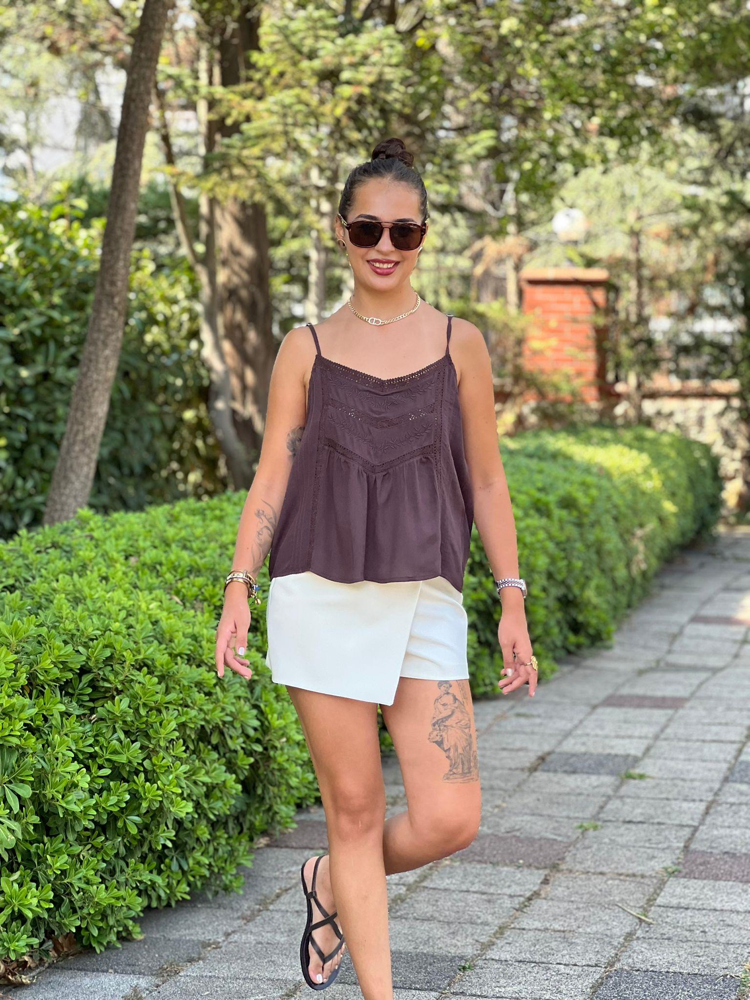 Dantel Detaylı İp Askılı Bluz 2517442 Kahverengi