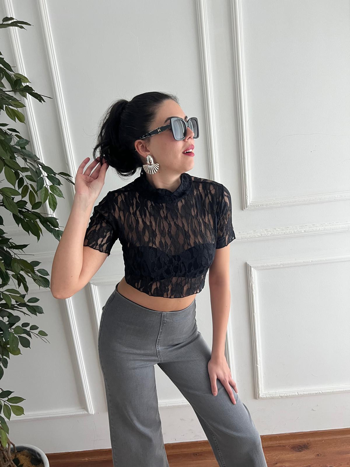 Dik Yaka Kısa Kol Dantelli Bluz 29708 Siyah