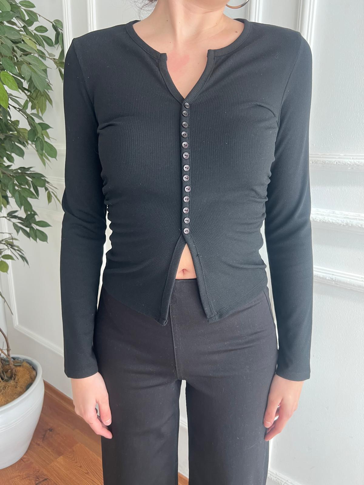 Düğme Detaylı Büzgülü Bluz 31548 Siyah