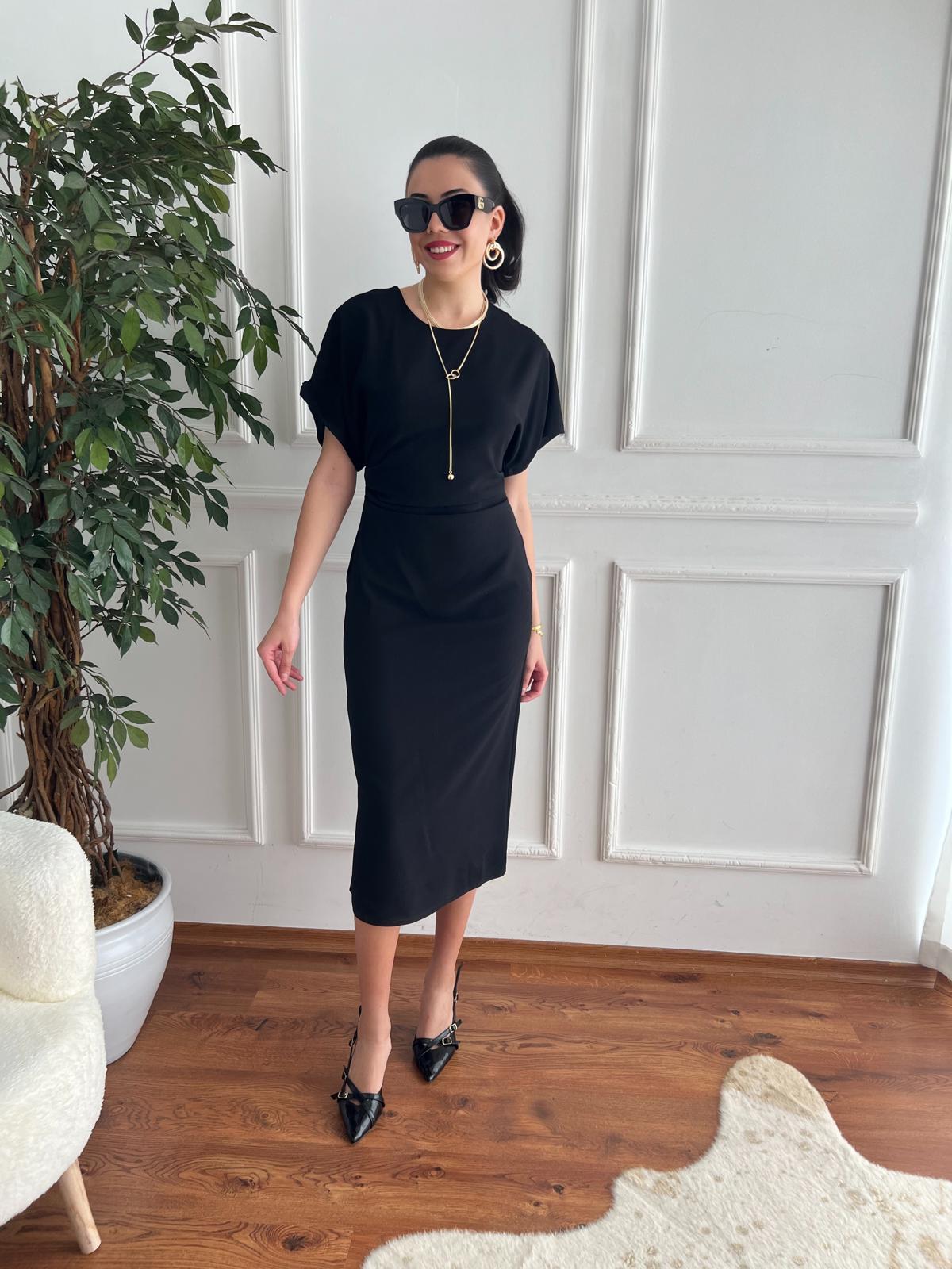 Düşük Kollu Büzgü Detaylı Elbise 25016 Siyah