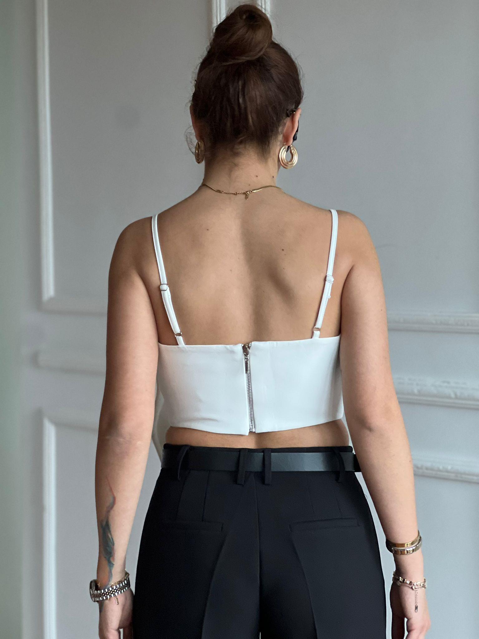 Fiyonklu Büstiyer 8000 Beyaz