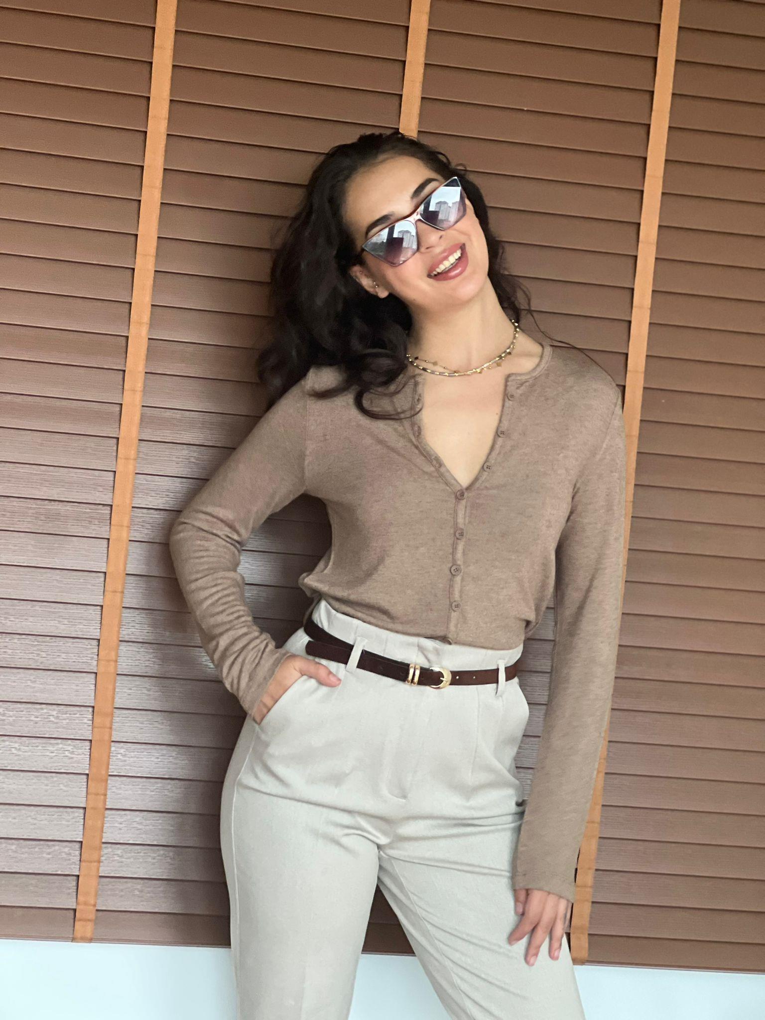 İnce Düğme Detaylı Hırka 31413 Vizon