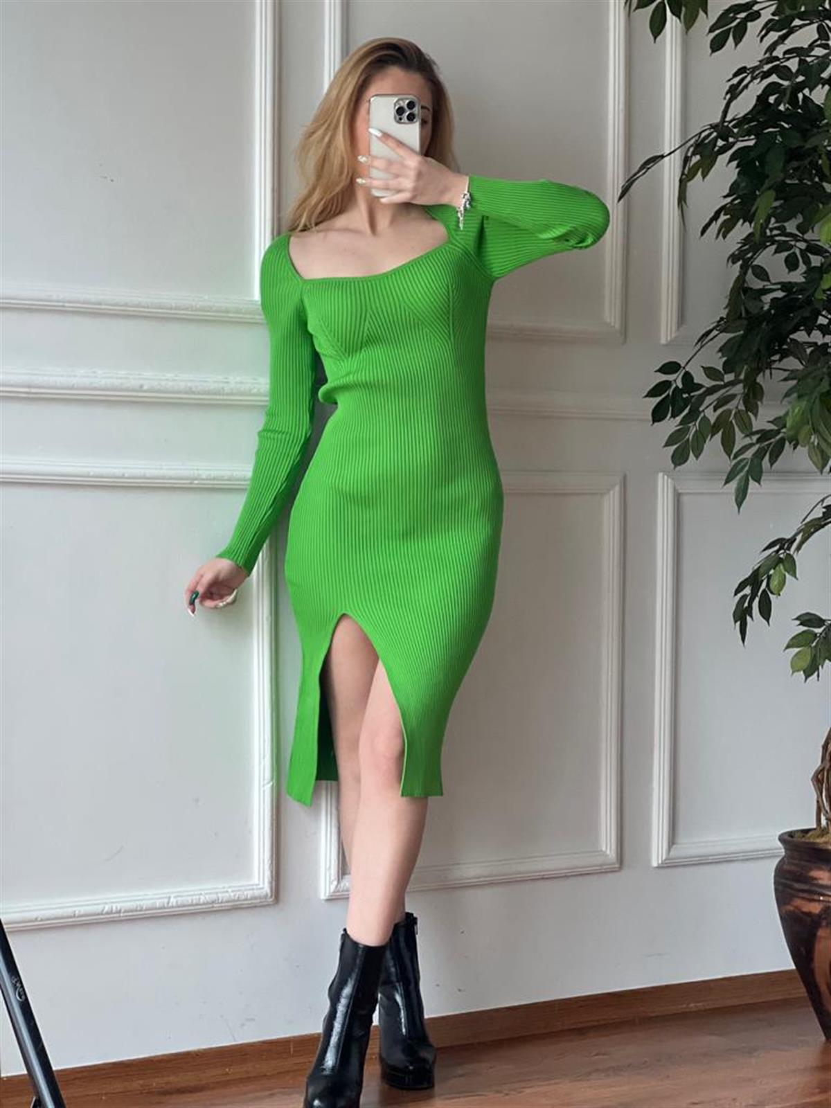 Kalp Yaka Yırtmaçlı Triko Elbise 10235 Yeşil