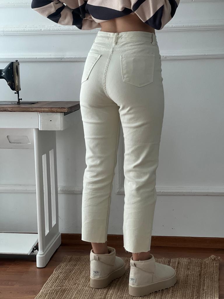 Kesik Paça Mom Jean 0520 Ekru