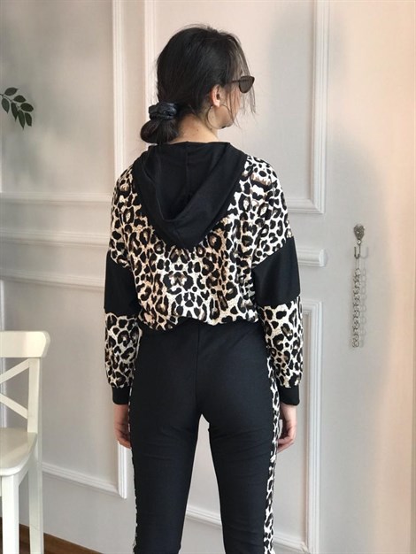 Leopar Desenli Kapşonlu Eşofman Takımı 8465 Siyah