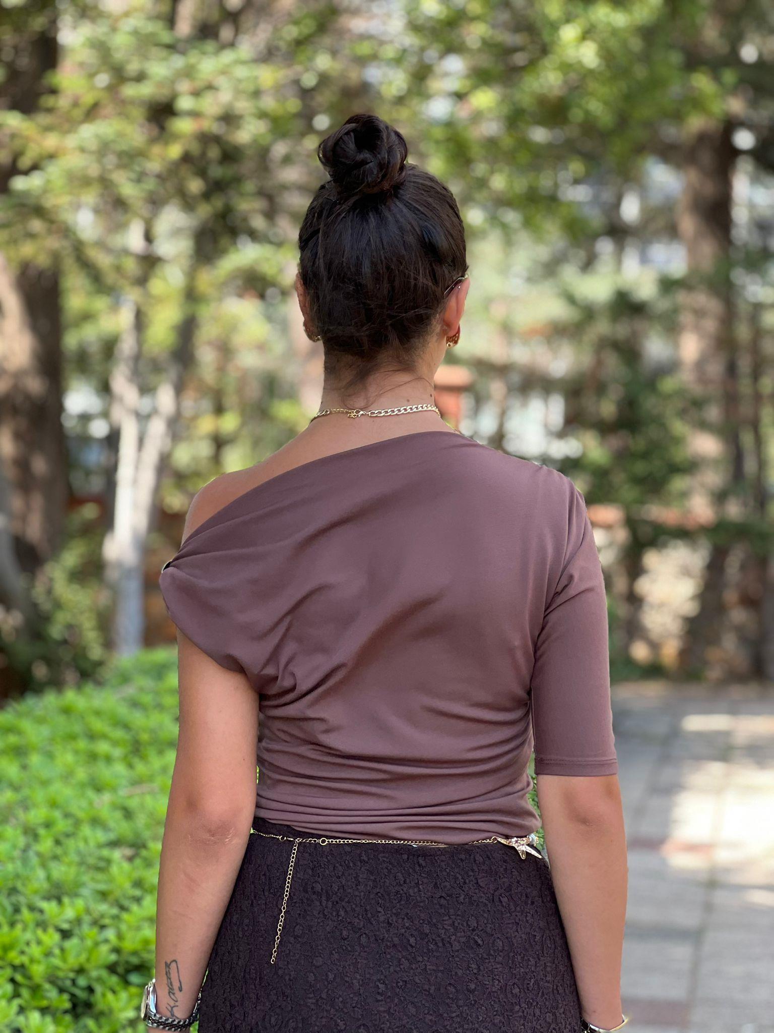 Omuzu Detaylı Bluz 30029 Kahverengi