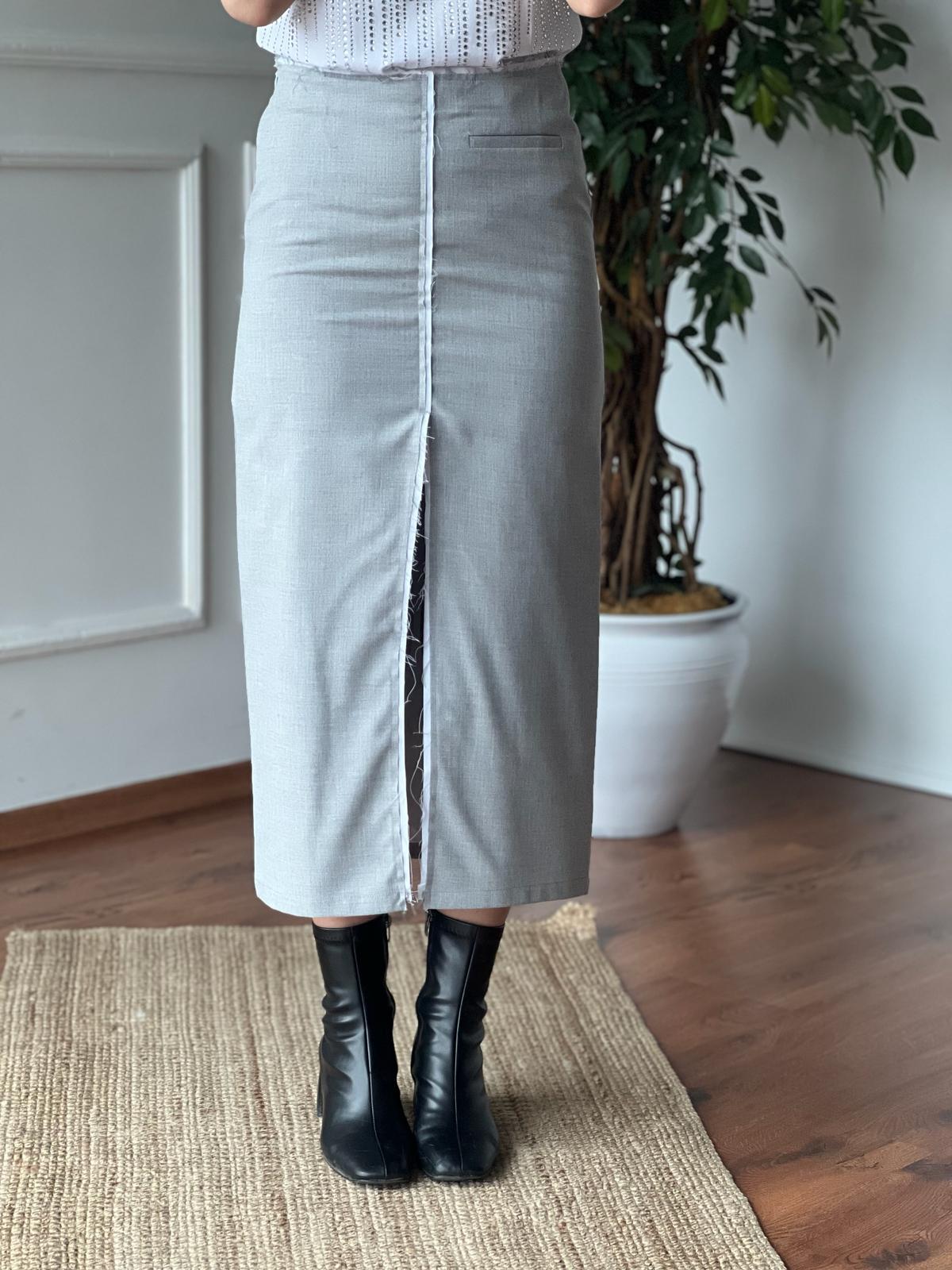 Önden Yırtmaçlı Etek 41611 Açık Gri