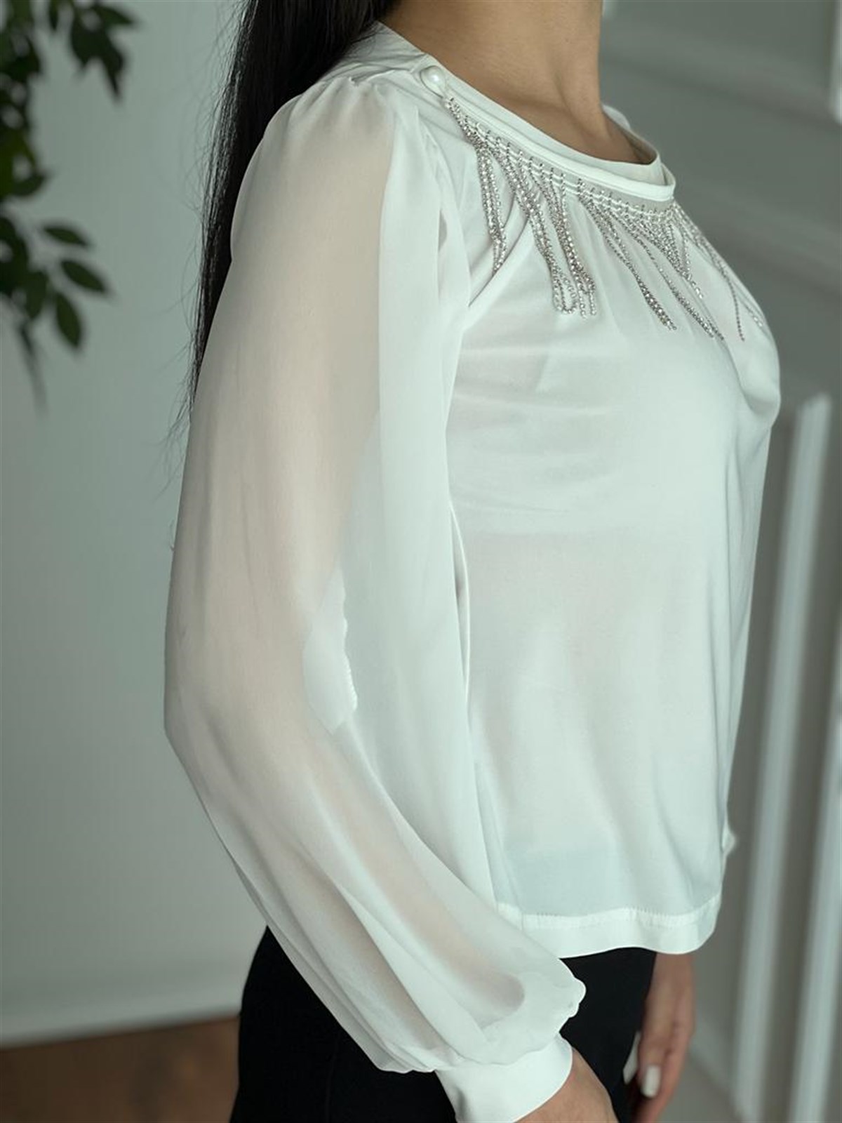 Önü Taşlı Bluz 2535 Beyaz