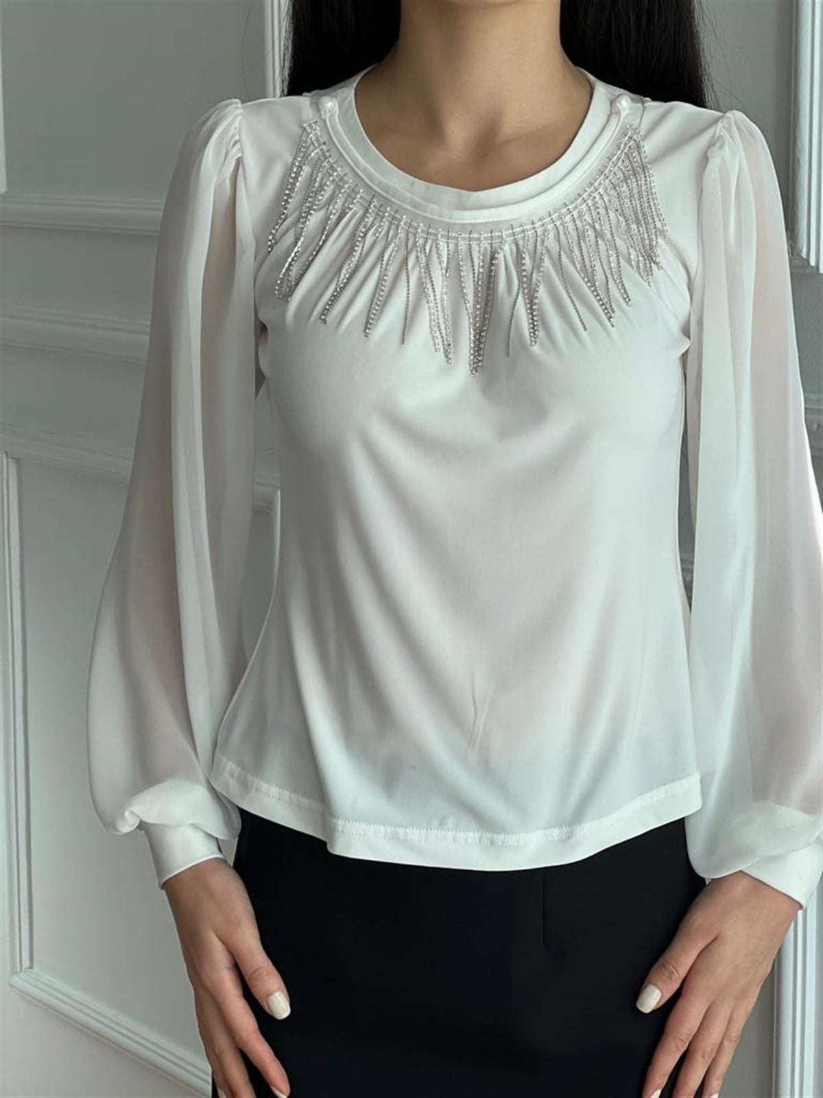 Önü Taşlı Bluz 2535 Beyaz
