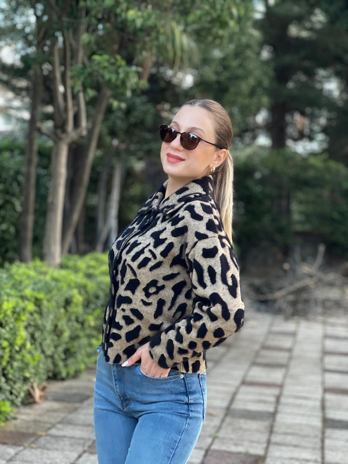 Polo Yaka Leopar Desen Hırka 155 Camel