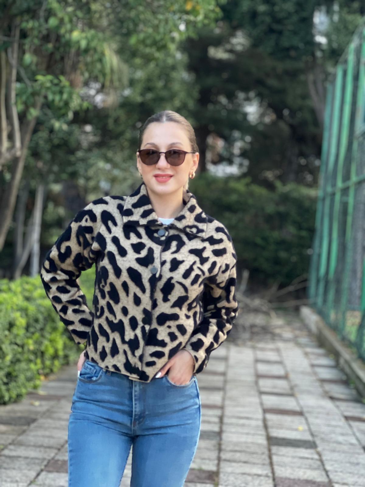 Polo Yaka Leopar Desen Hırka 155 Camel