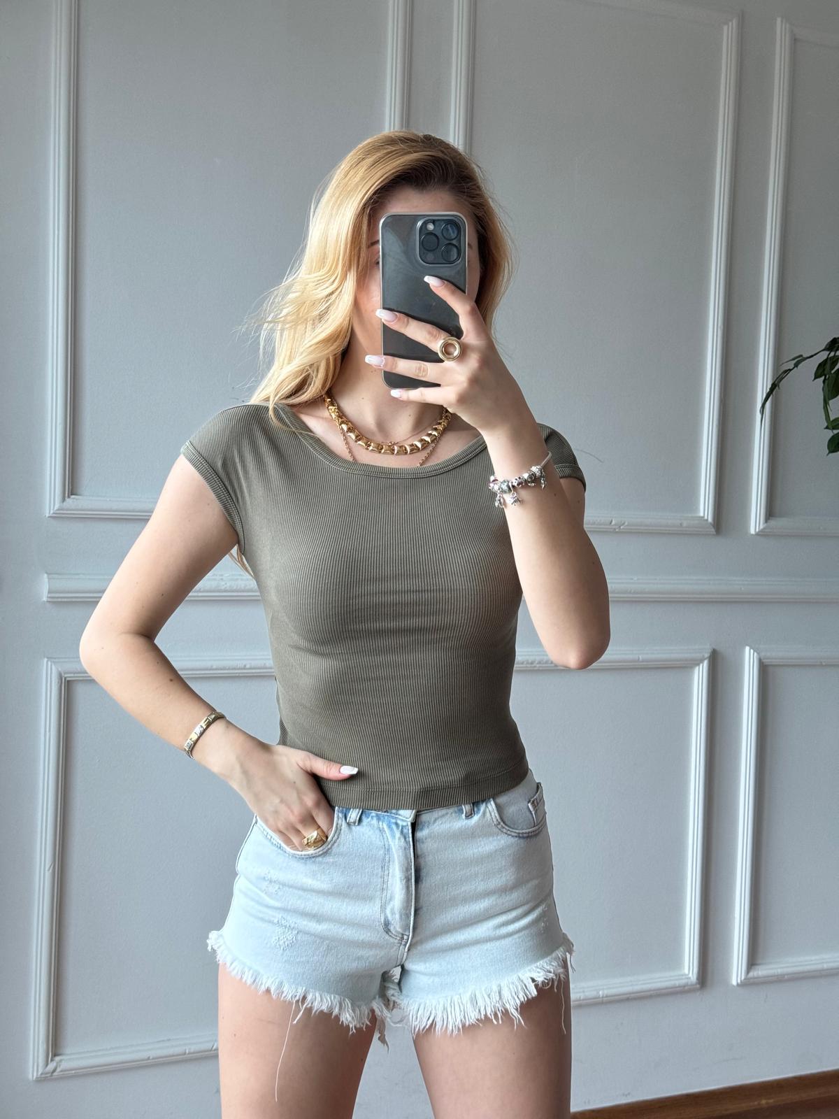 Sırt Detalı Soluk Efektli Tshirt 30419 Haki