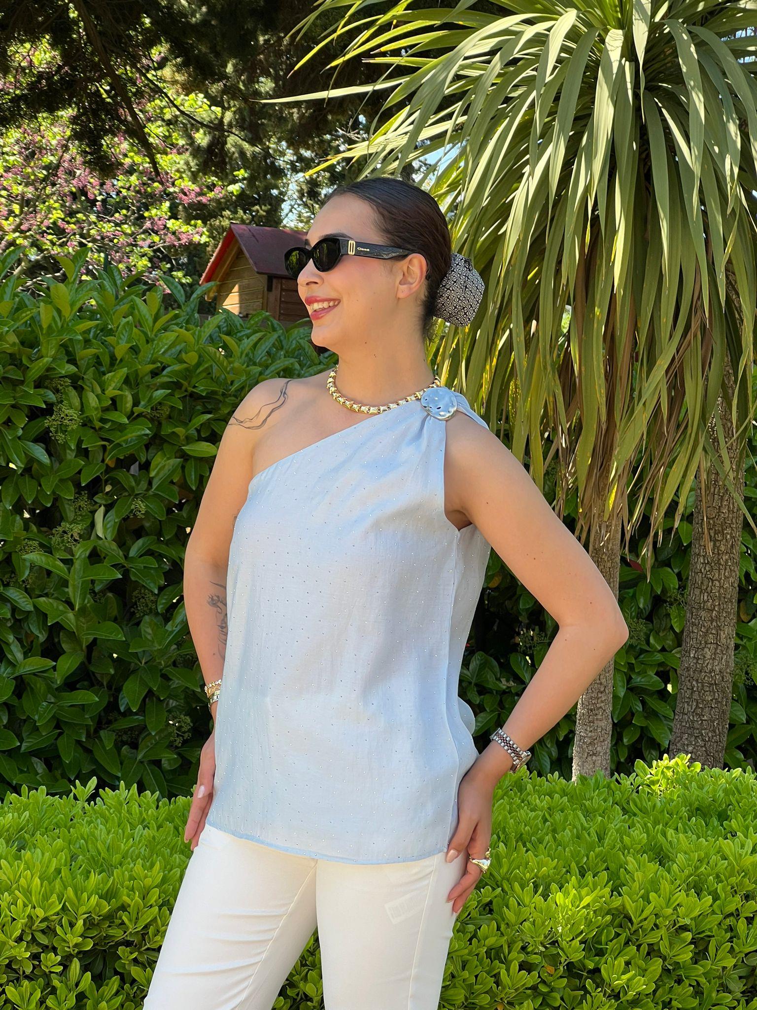 Taşlı Omuz Pileli Bluz 18364 Mavi