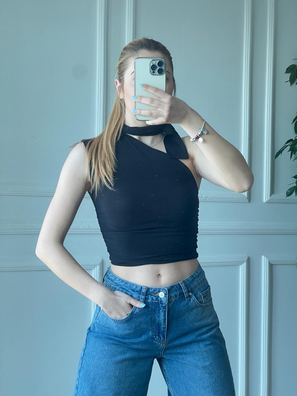 Tek Omuz Fular Detaylı Bluz 2302 Siyah