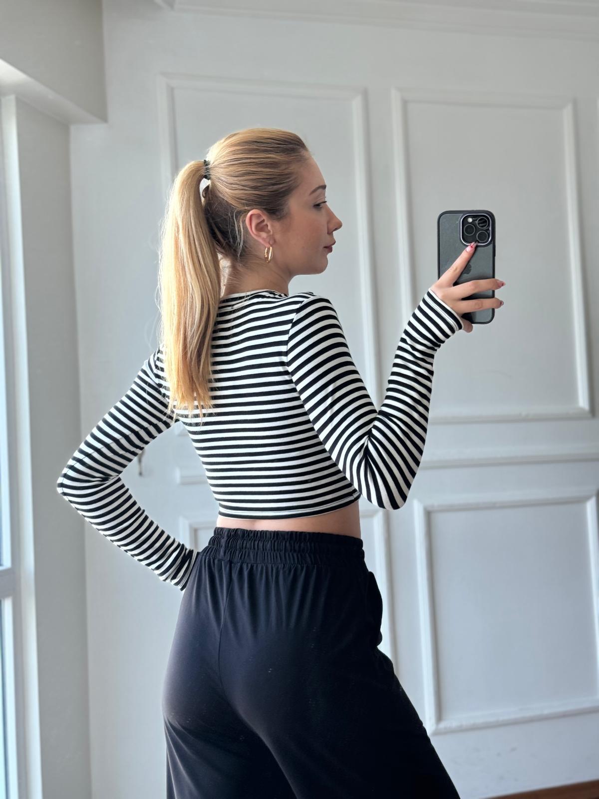 Uzun Kollu Çizgili Crop Bluz 31232 Siyah-Ekru