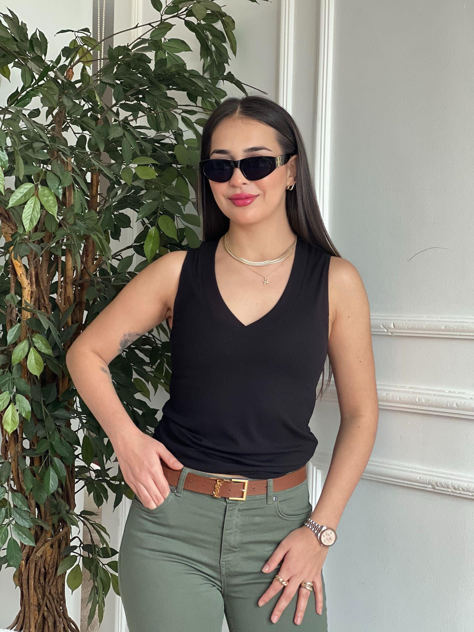 V Yaka Atlet 16089 Siyah