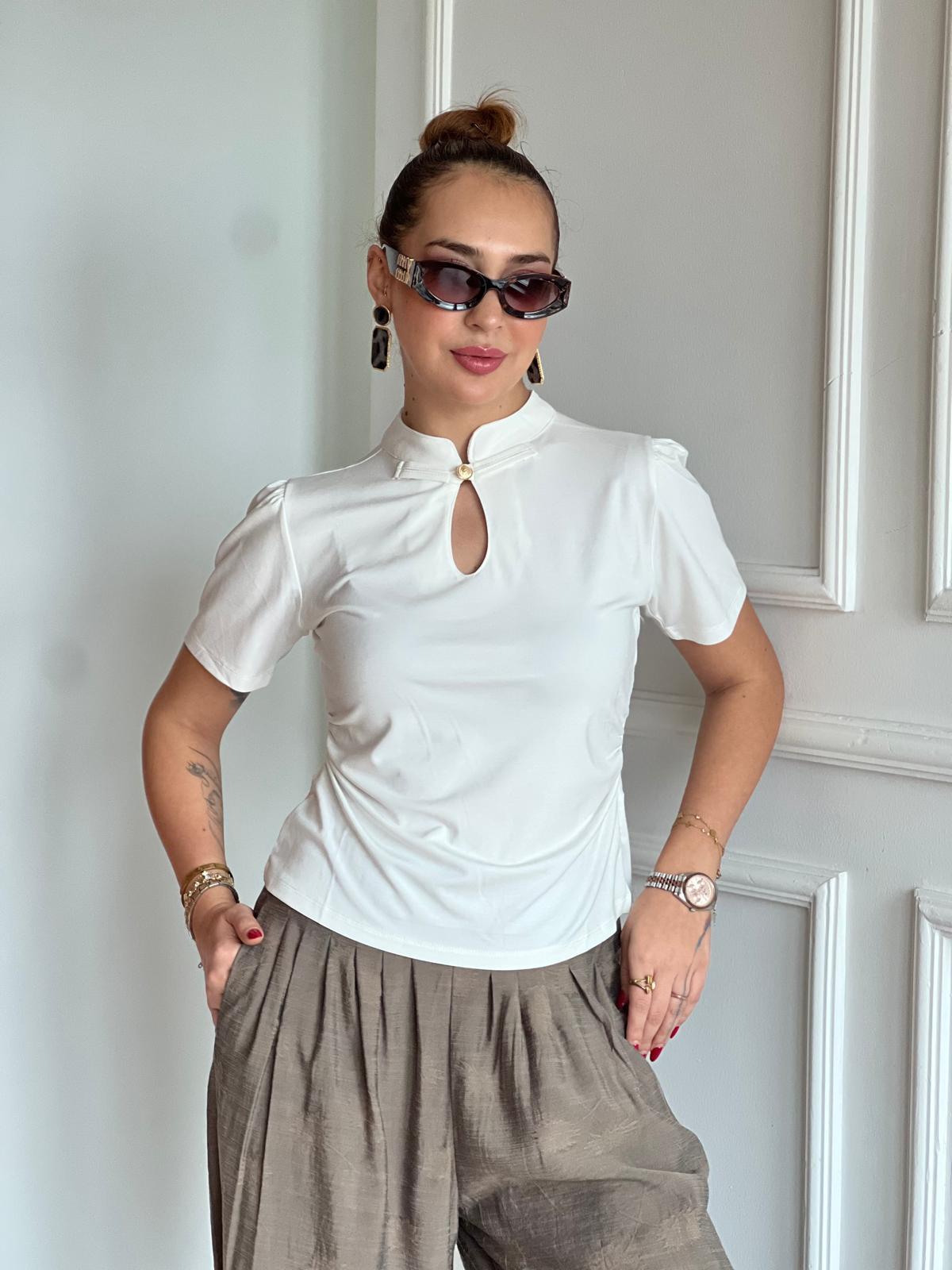 Yaka Düğmeli Kısa Kol Bluz 30700 Ekru