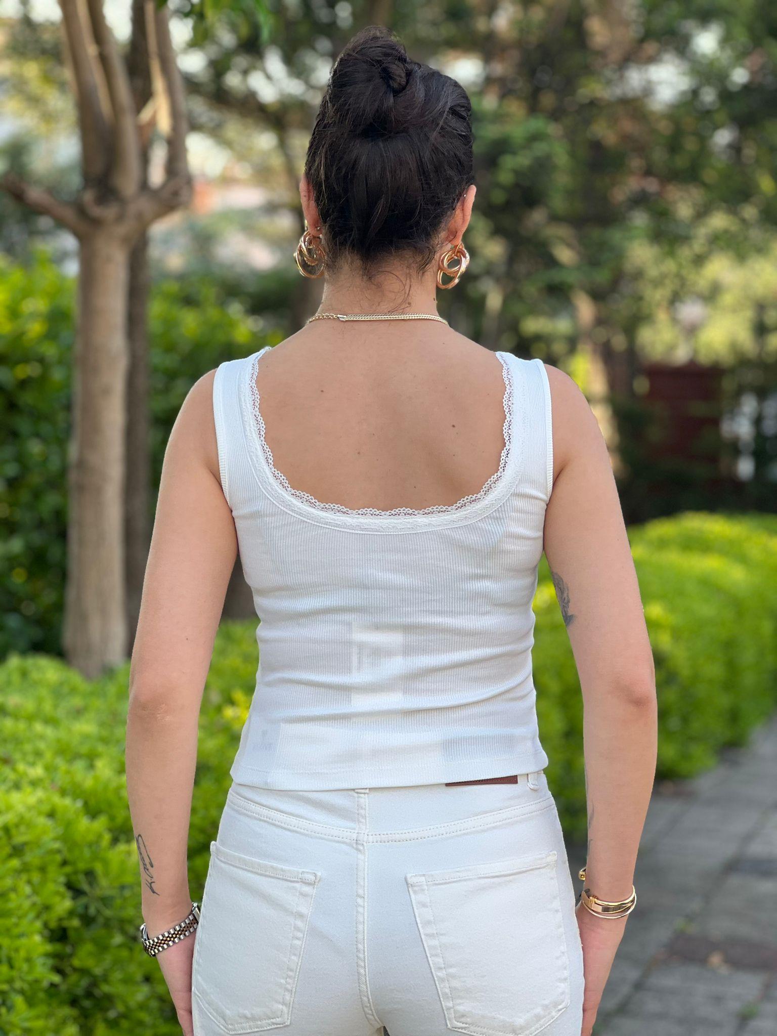 Yakası Dantel Atlet 2517253 Ekru