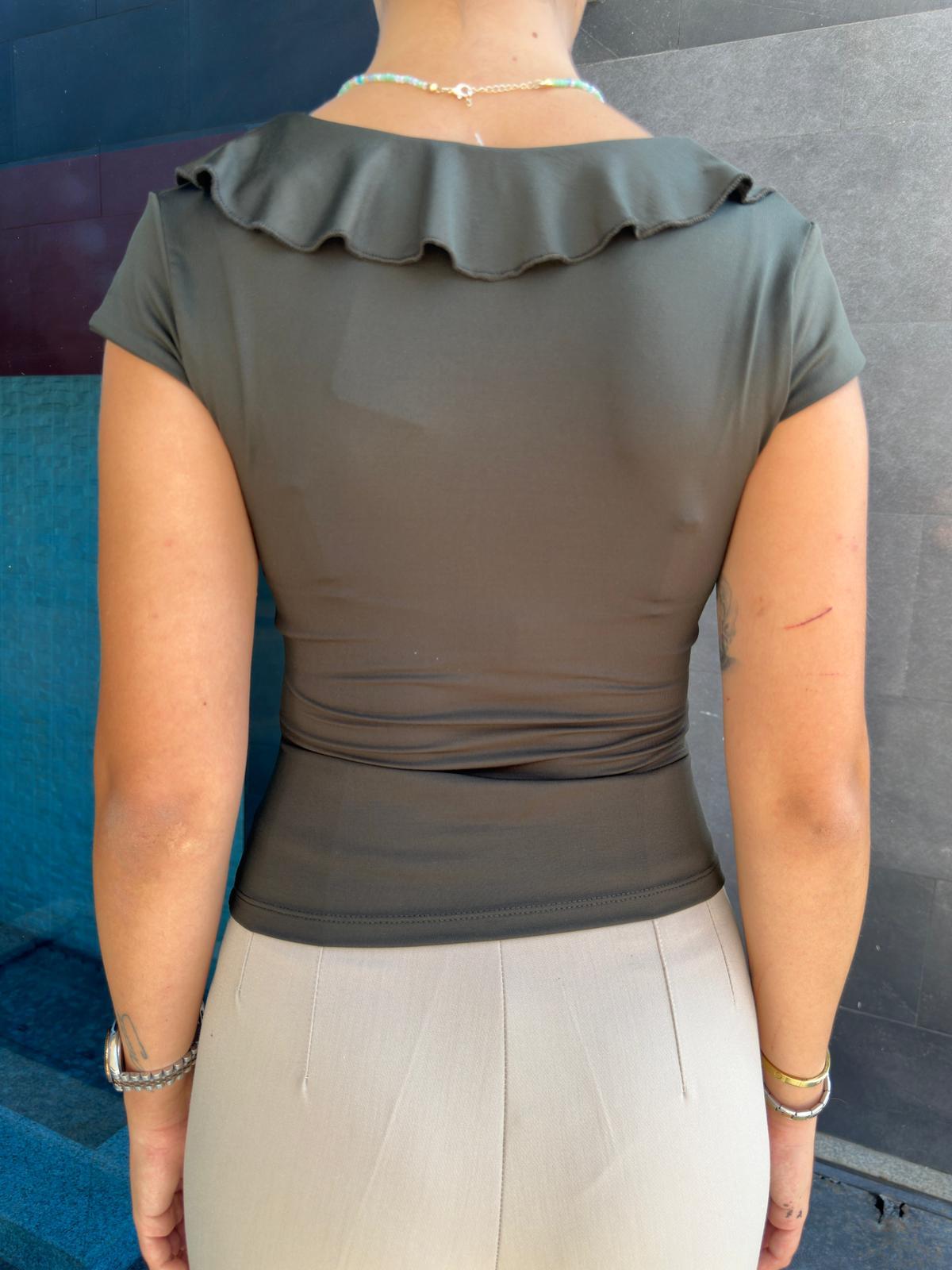 Yakası Fırfırlı Bluz 17043 Kahverengi