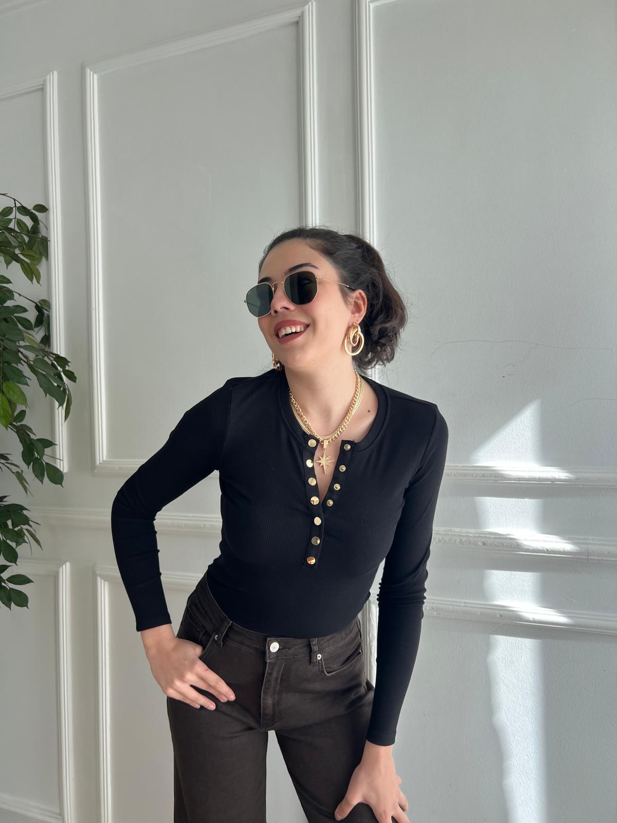 Yakası Patlı Düğmeli Bluz 16363 Siyah