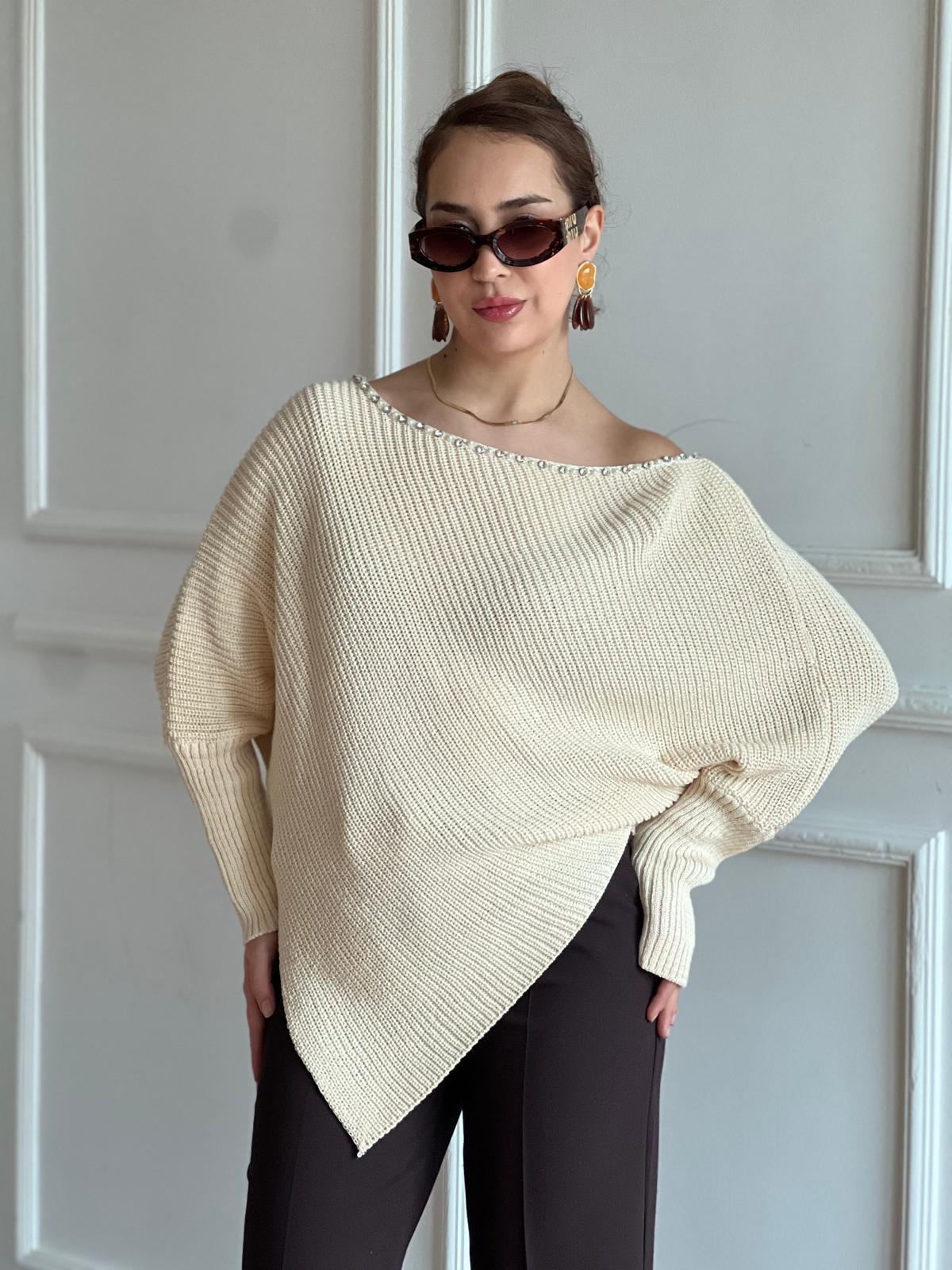 Yakası Taşlı Üçgen Triko 22848 Ekru