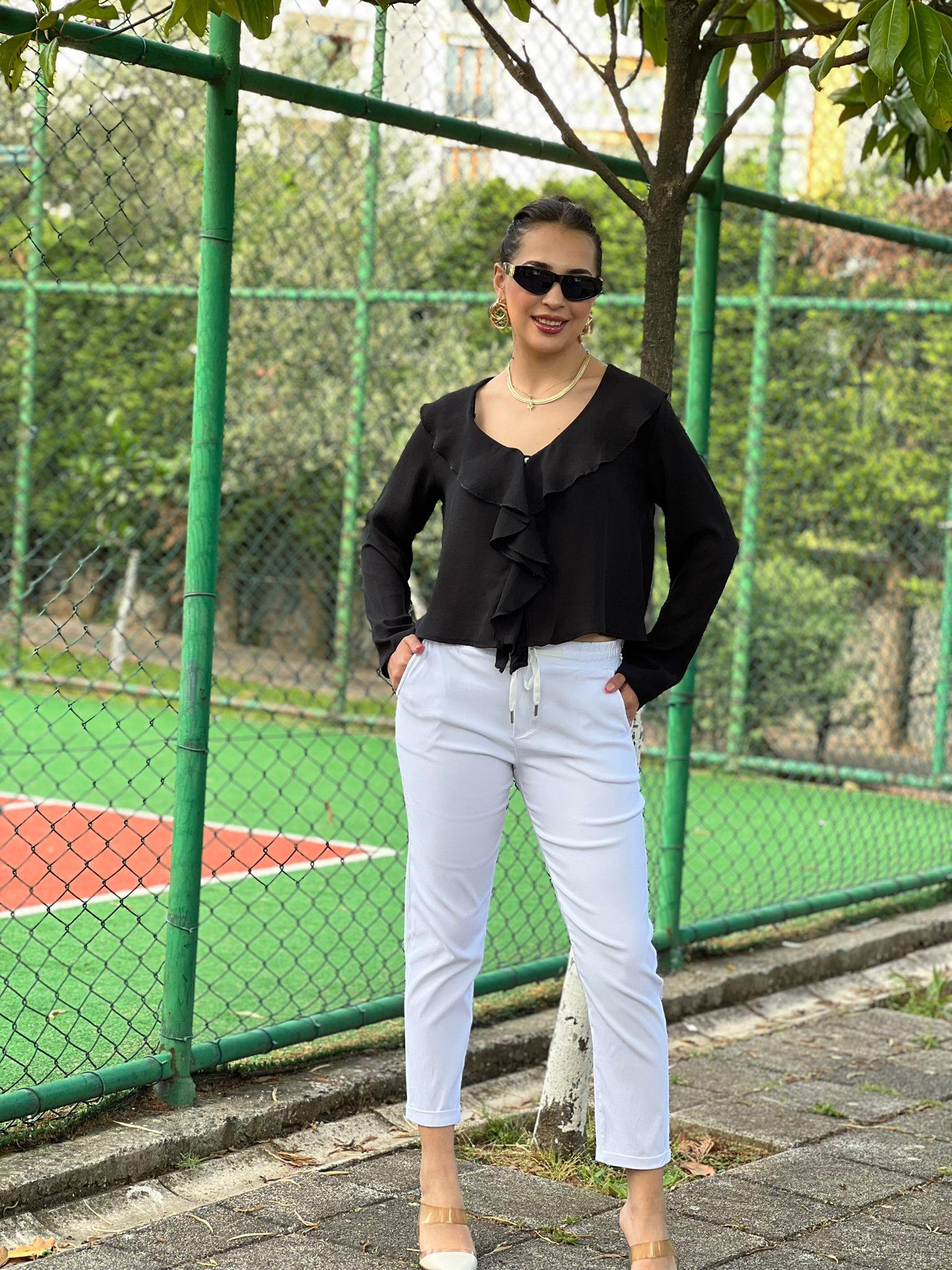 Yakası Volanlı Gömlek 252-2007 Siyah