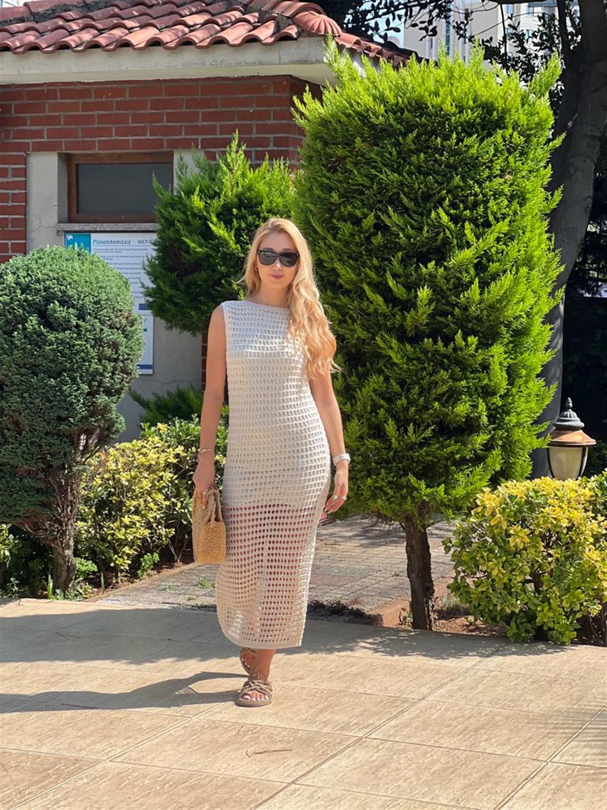 Yırtmaçlı Delikli Triko Elbise 4018 Ekru