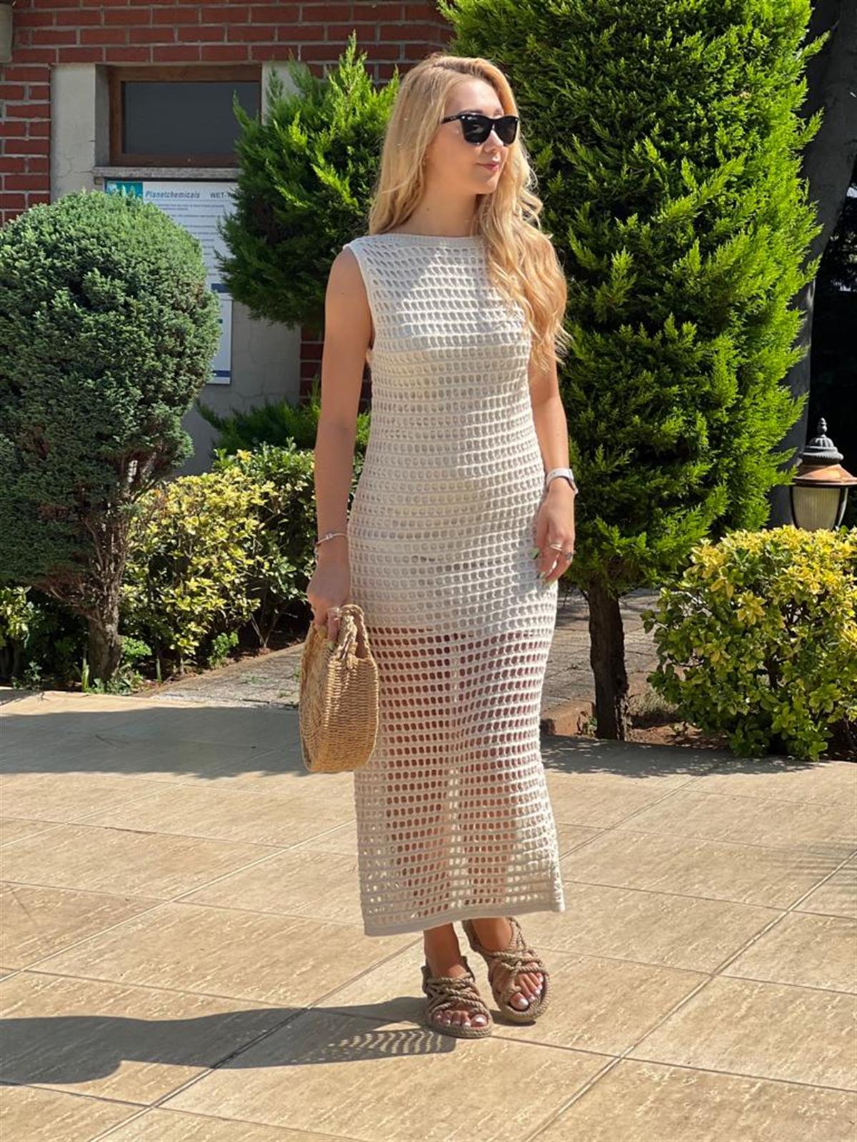 Yırtmaçlı Delikli Triko Elbise 4018 Ekru