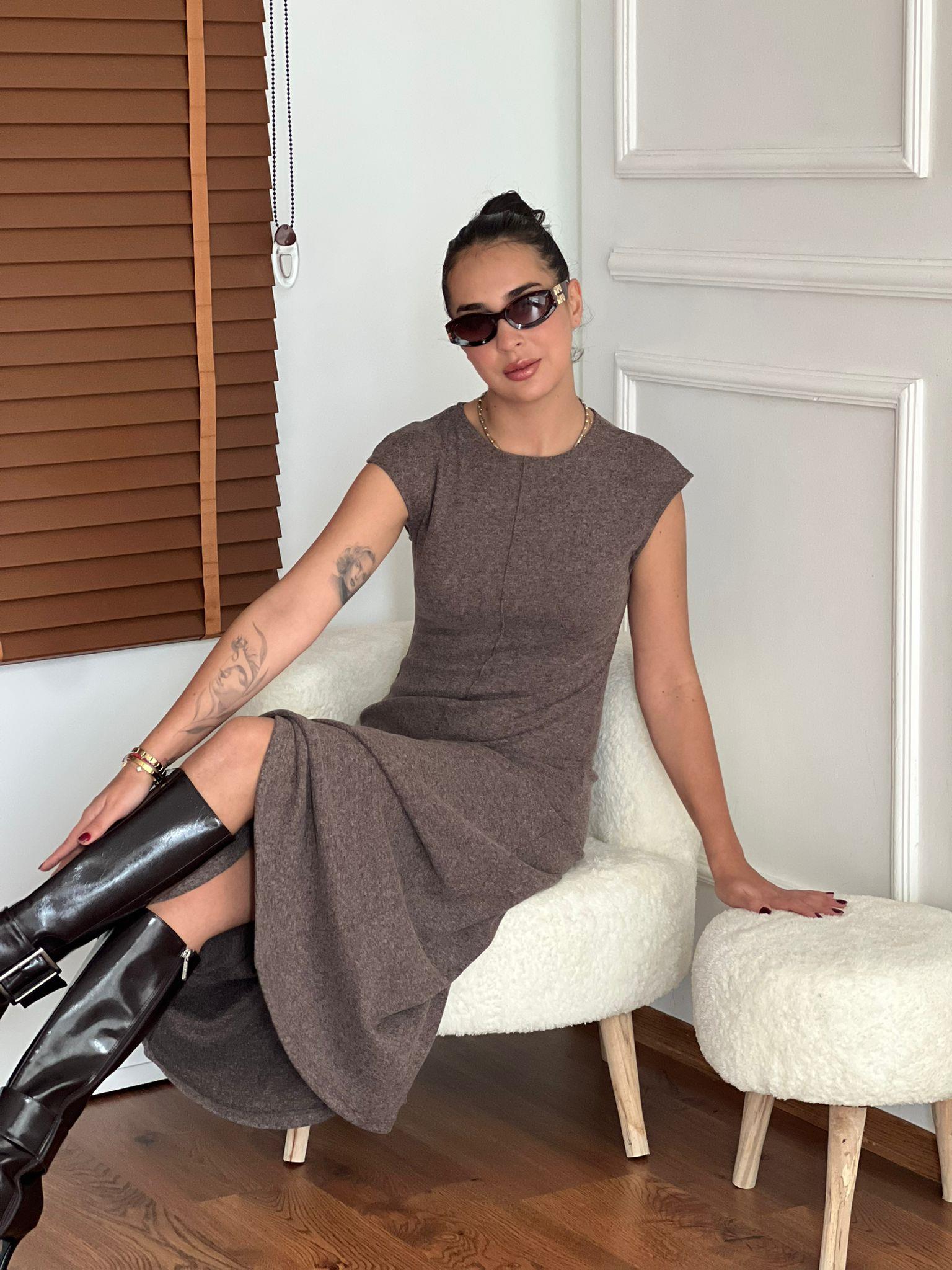 Yumuşak Dokulu Sıfır Kol Uzun Elbise 17219 Vizon