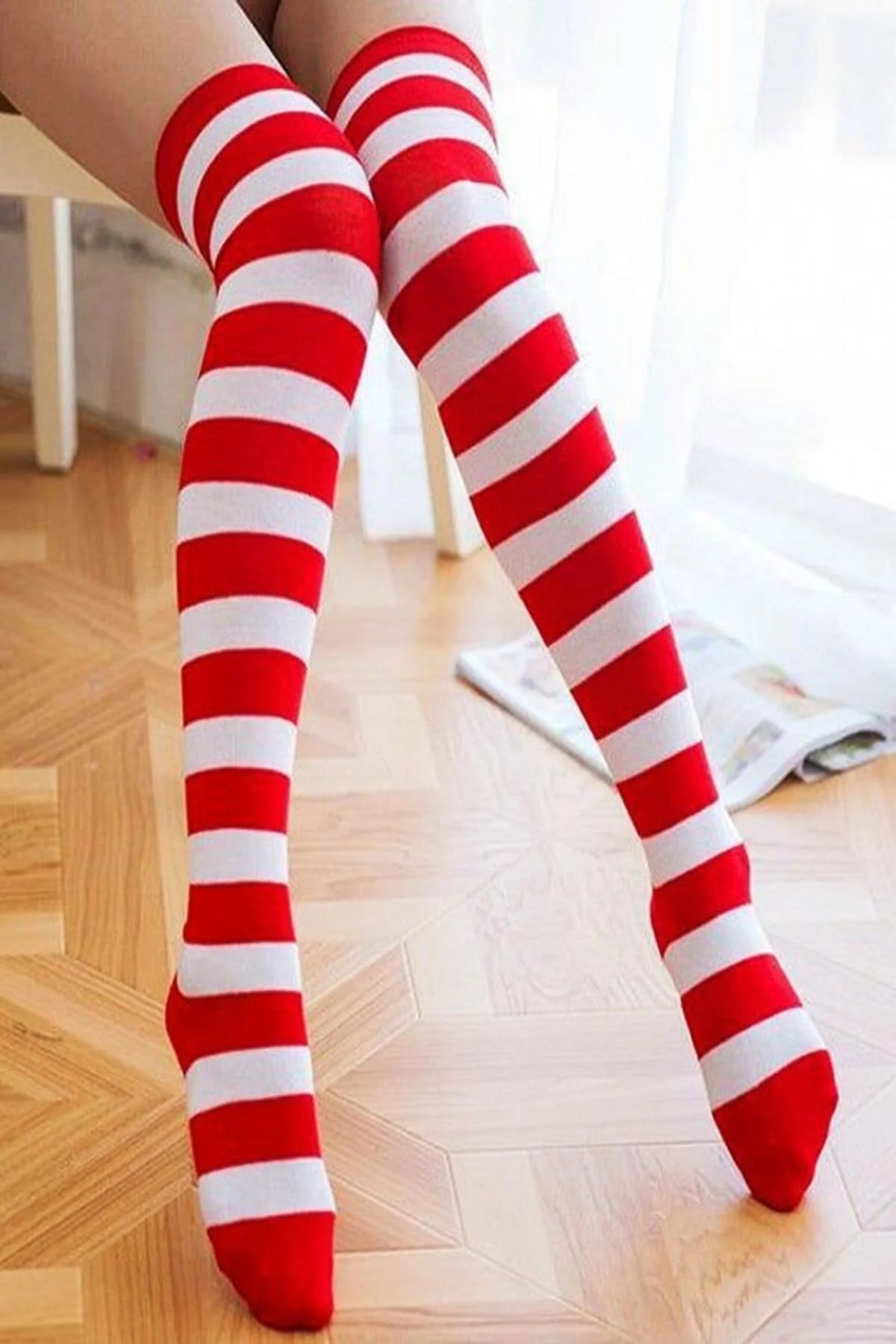 Diz Üstü Kadın Çorabı Beyaz-Kırmızı Çizgili - 36-40 Numara - %70 Pamuk | Design Socks