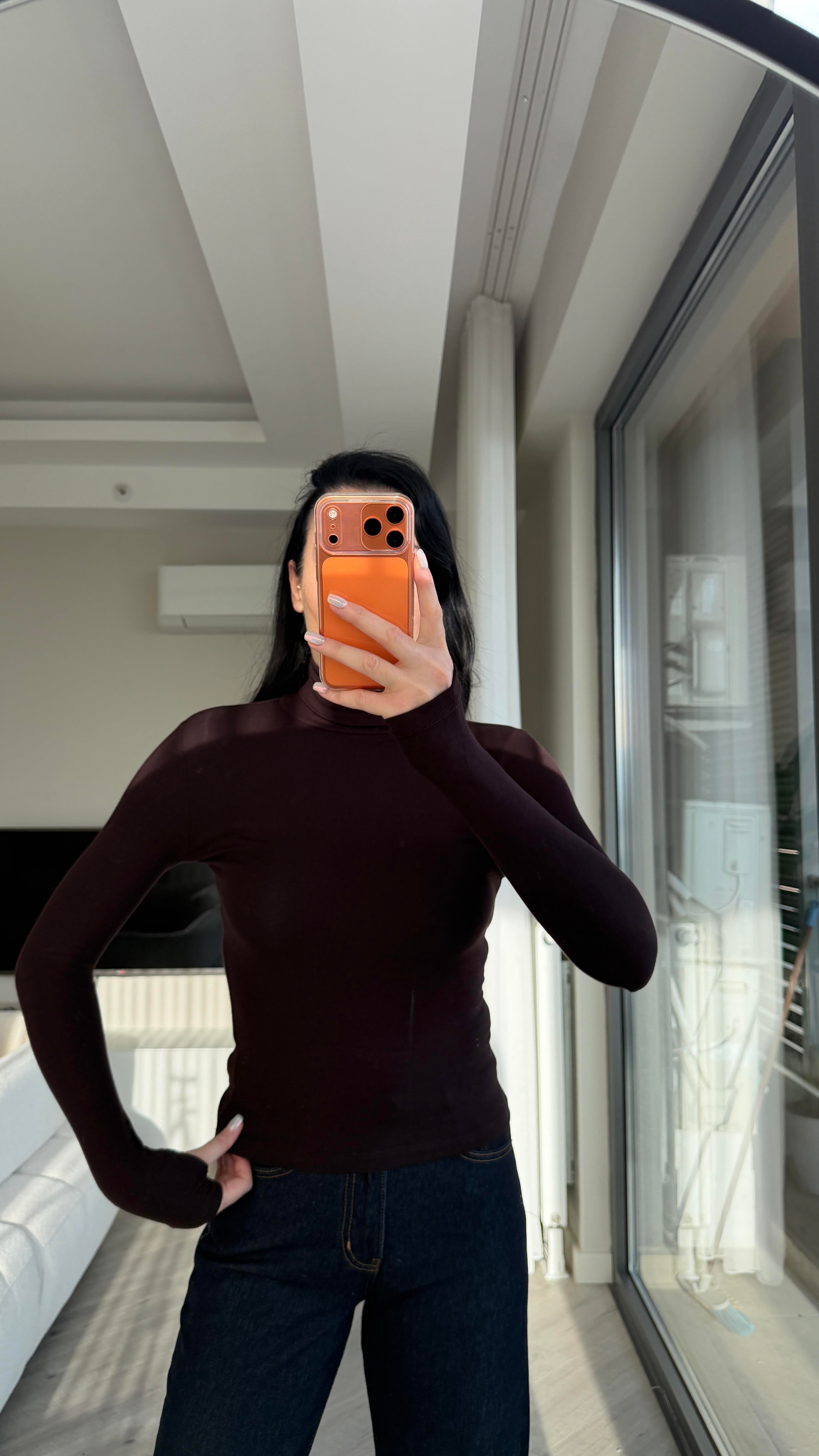 Acı Kahve Boğazlı Basic Body