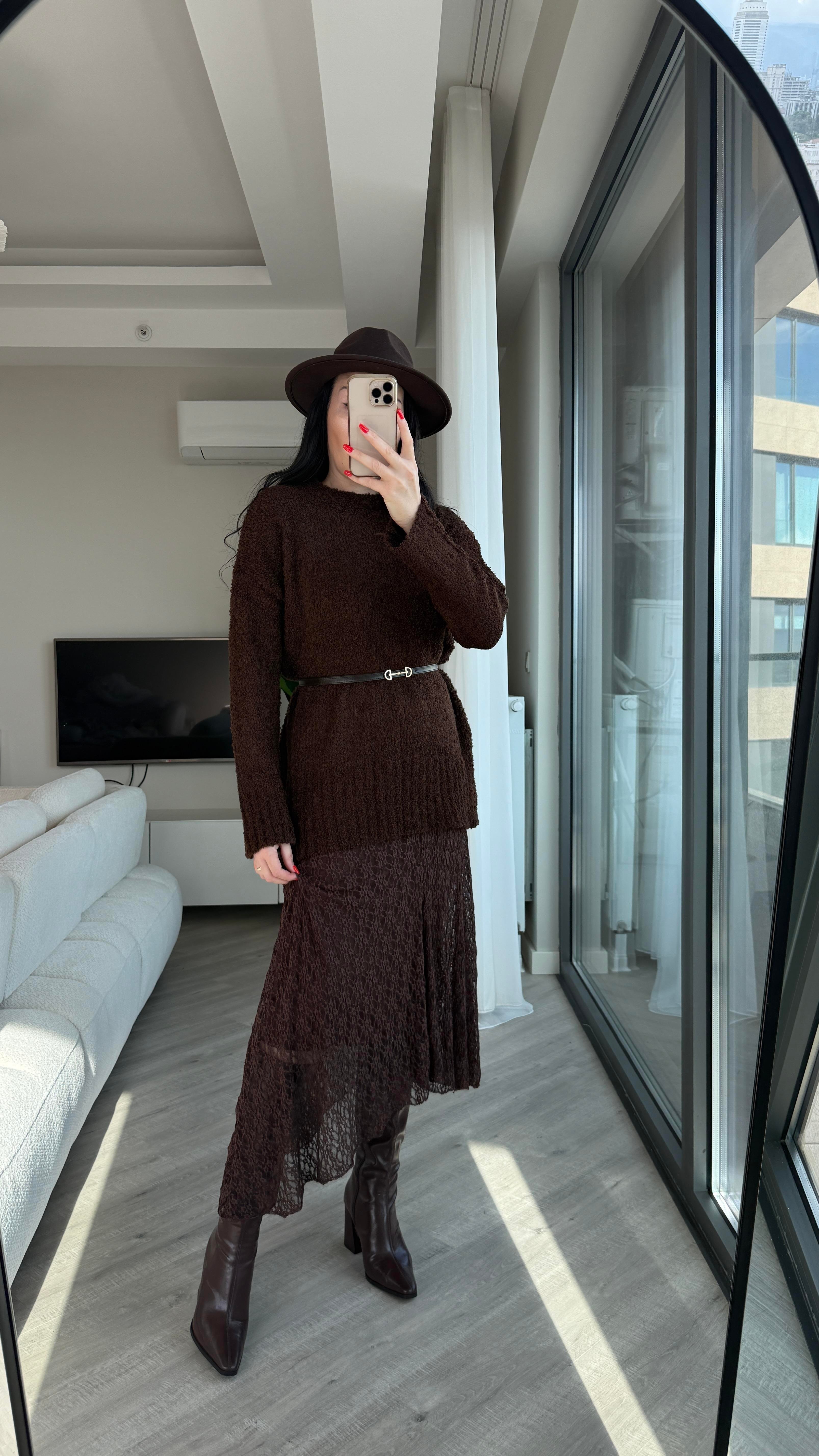 Acı Kahve Buklet Kumaş Oversize Kazak