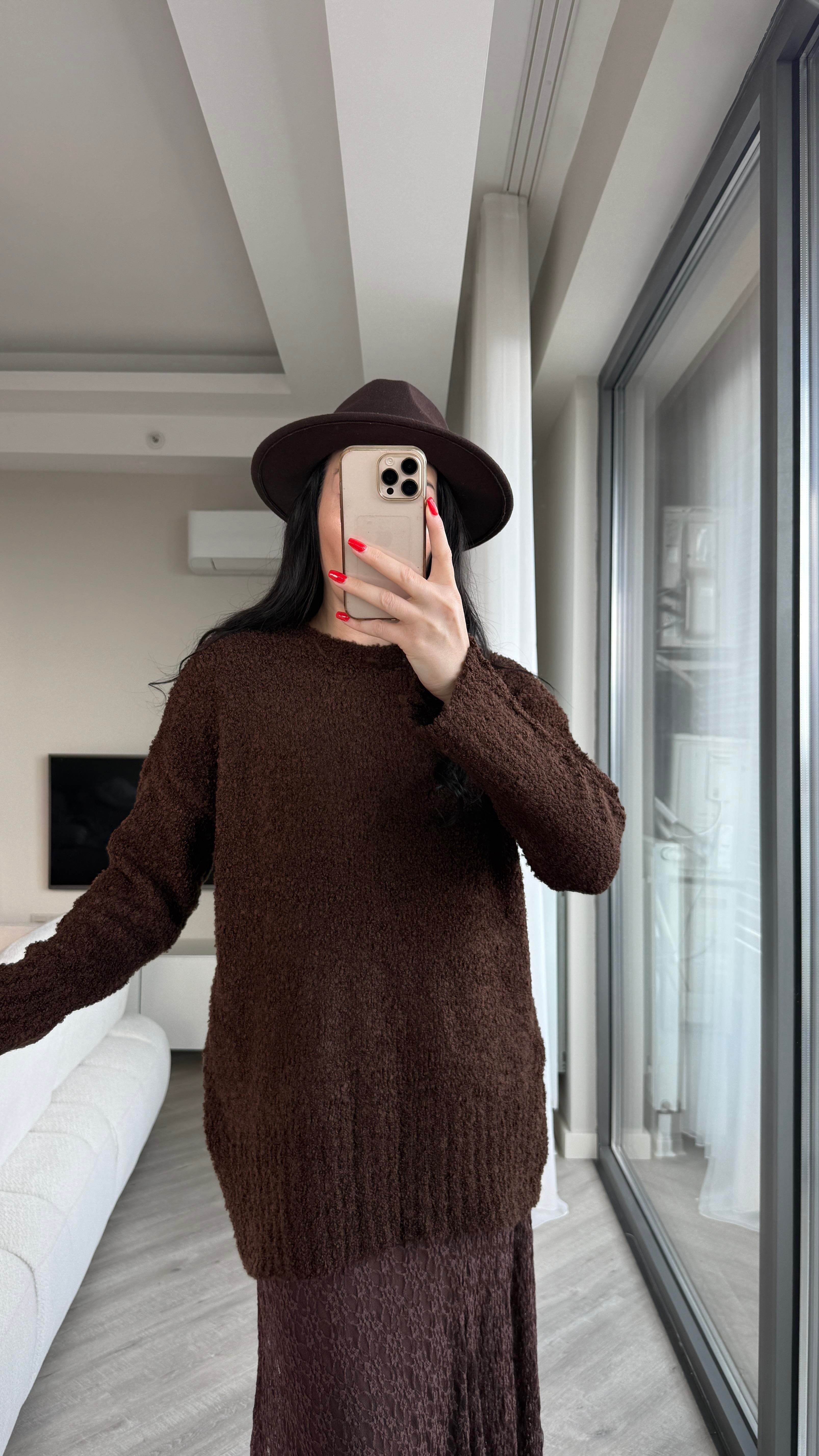 Acı Kahve Buklet Kumaş Oversize Kazak
