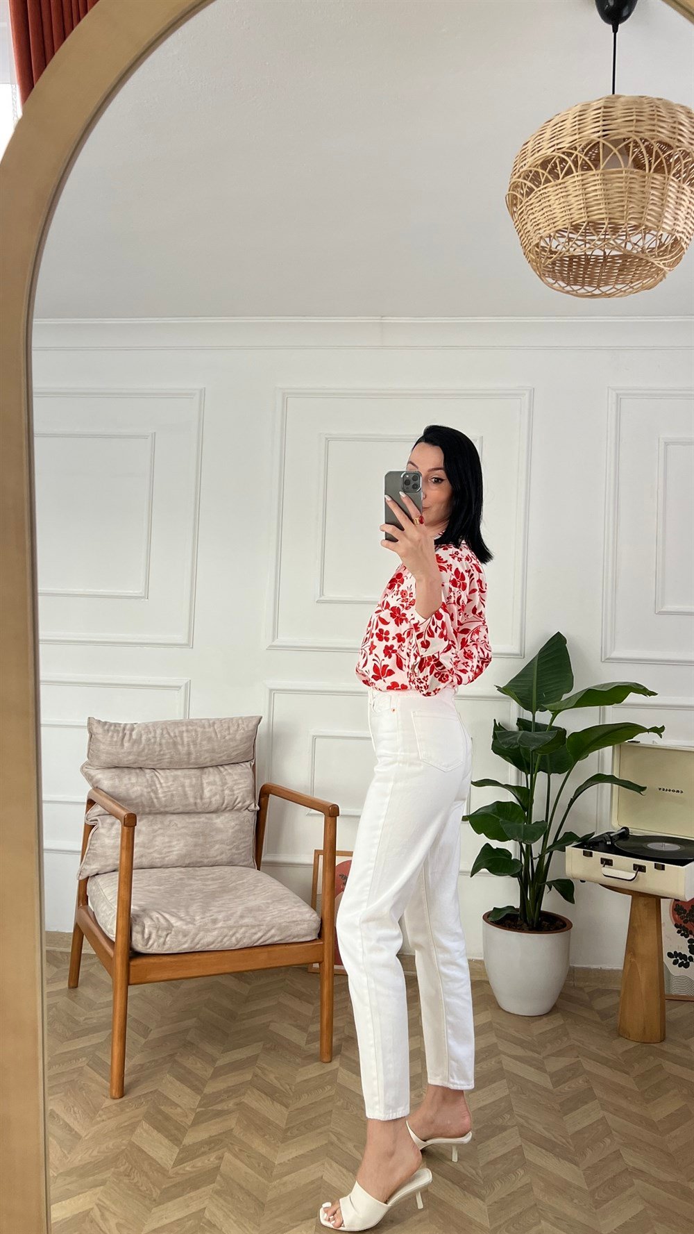 Beyaz Mom Fit