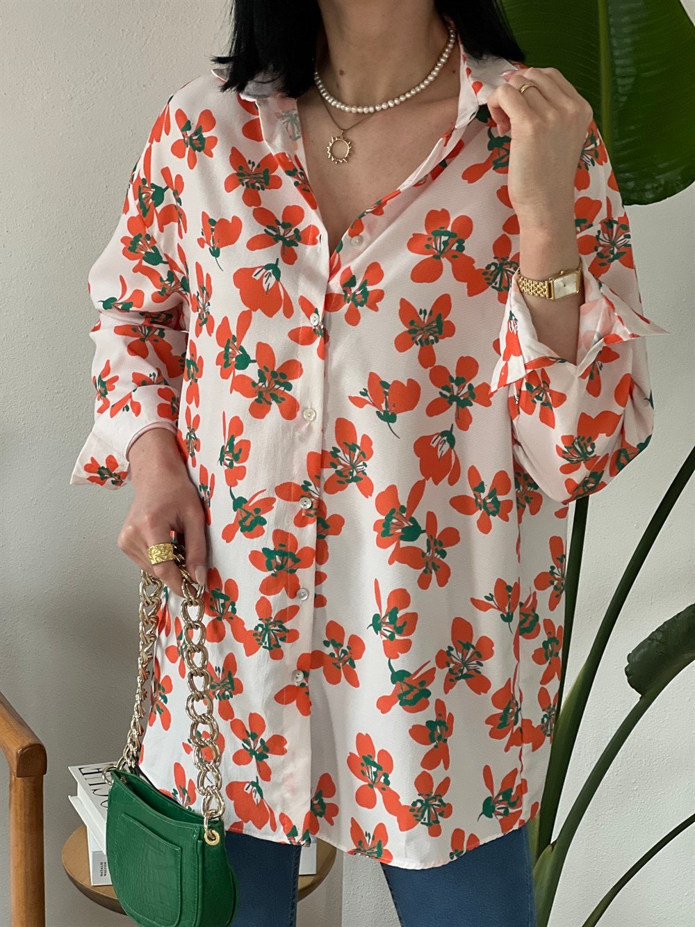 Beyaz Turuncu Çiçekli Oversize Gömlek